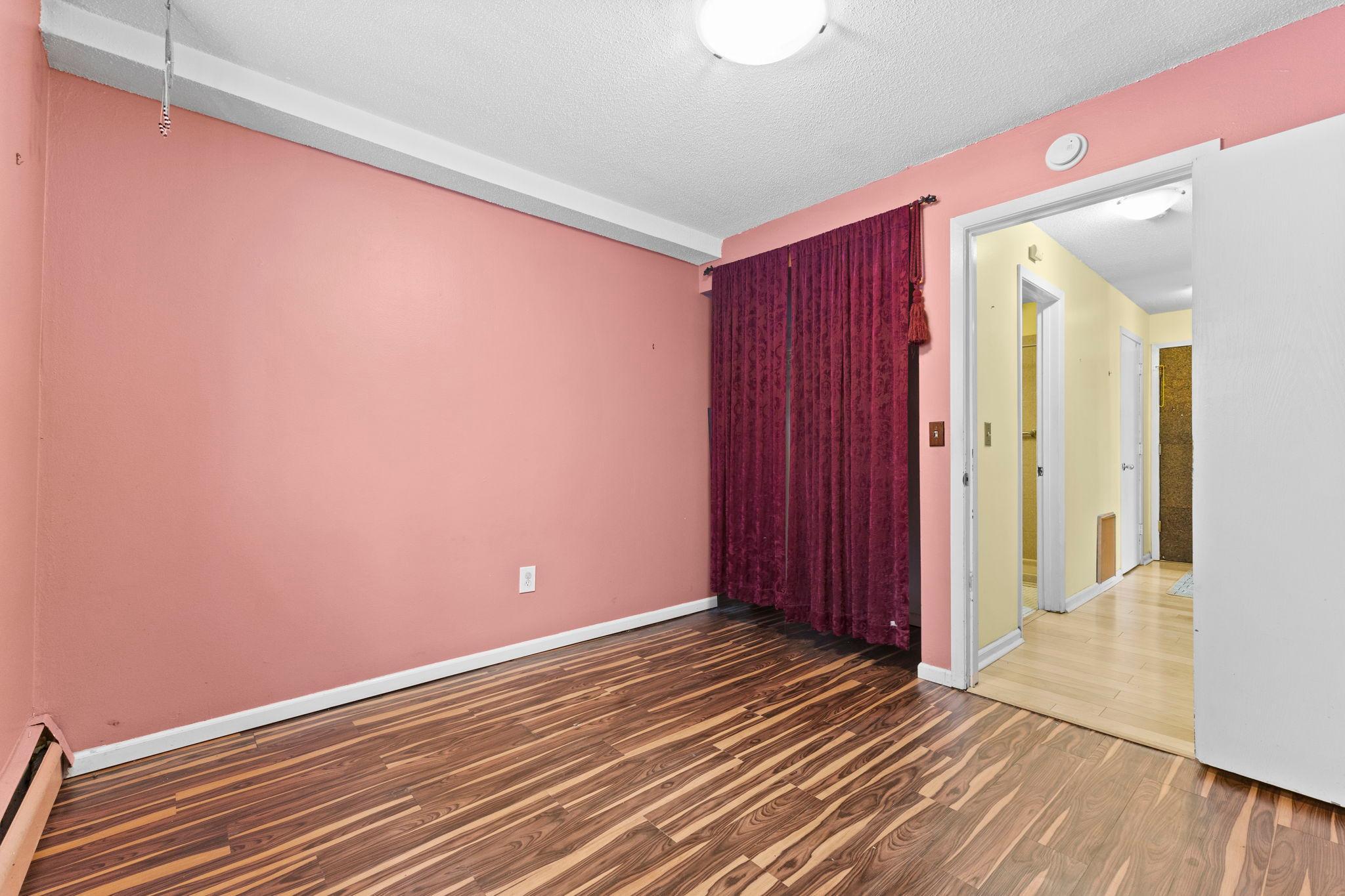 520 Ridgewood Ave 4 Property Photo 19