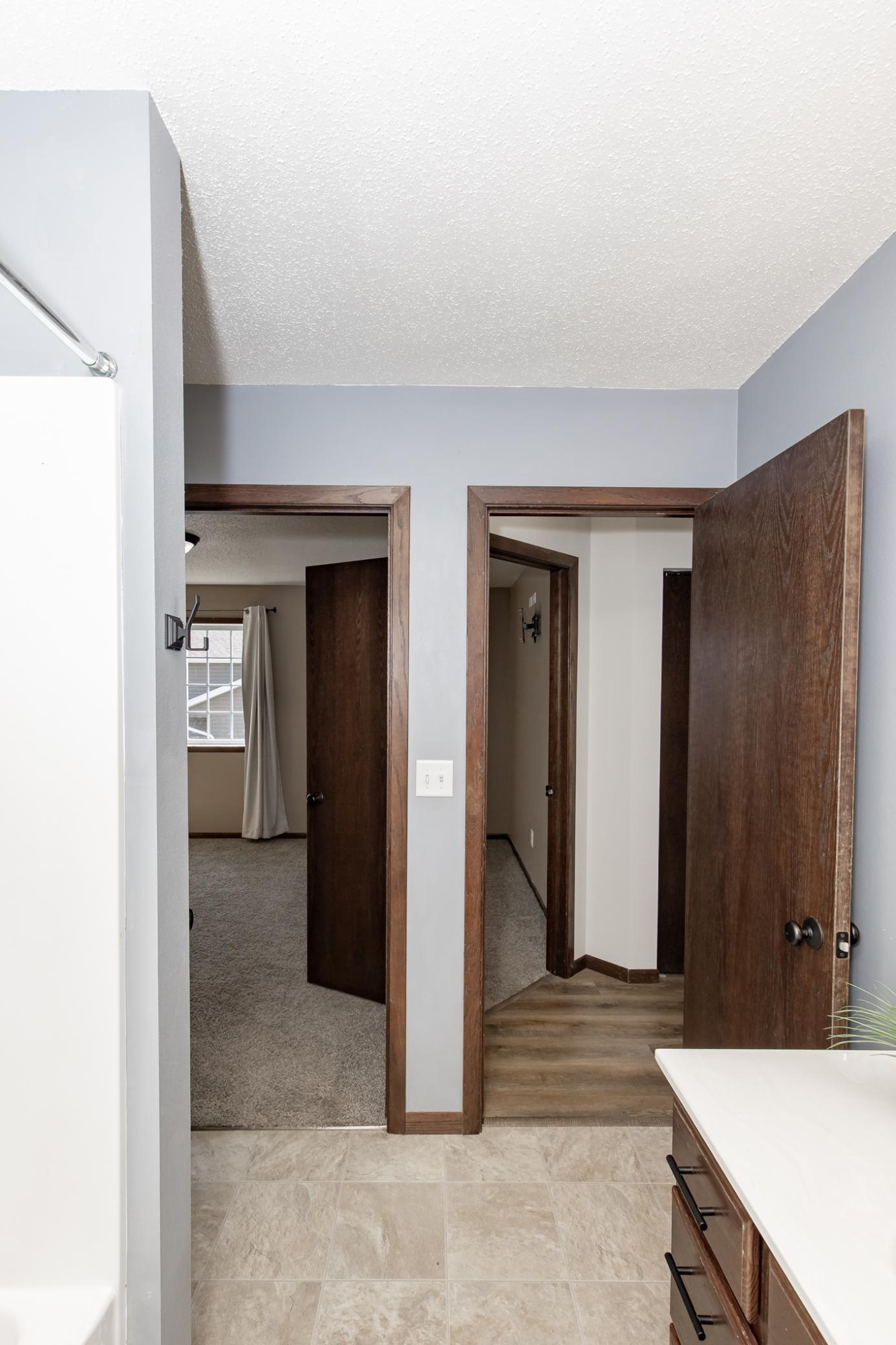 613 5th Street E Property Photo 19