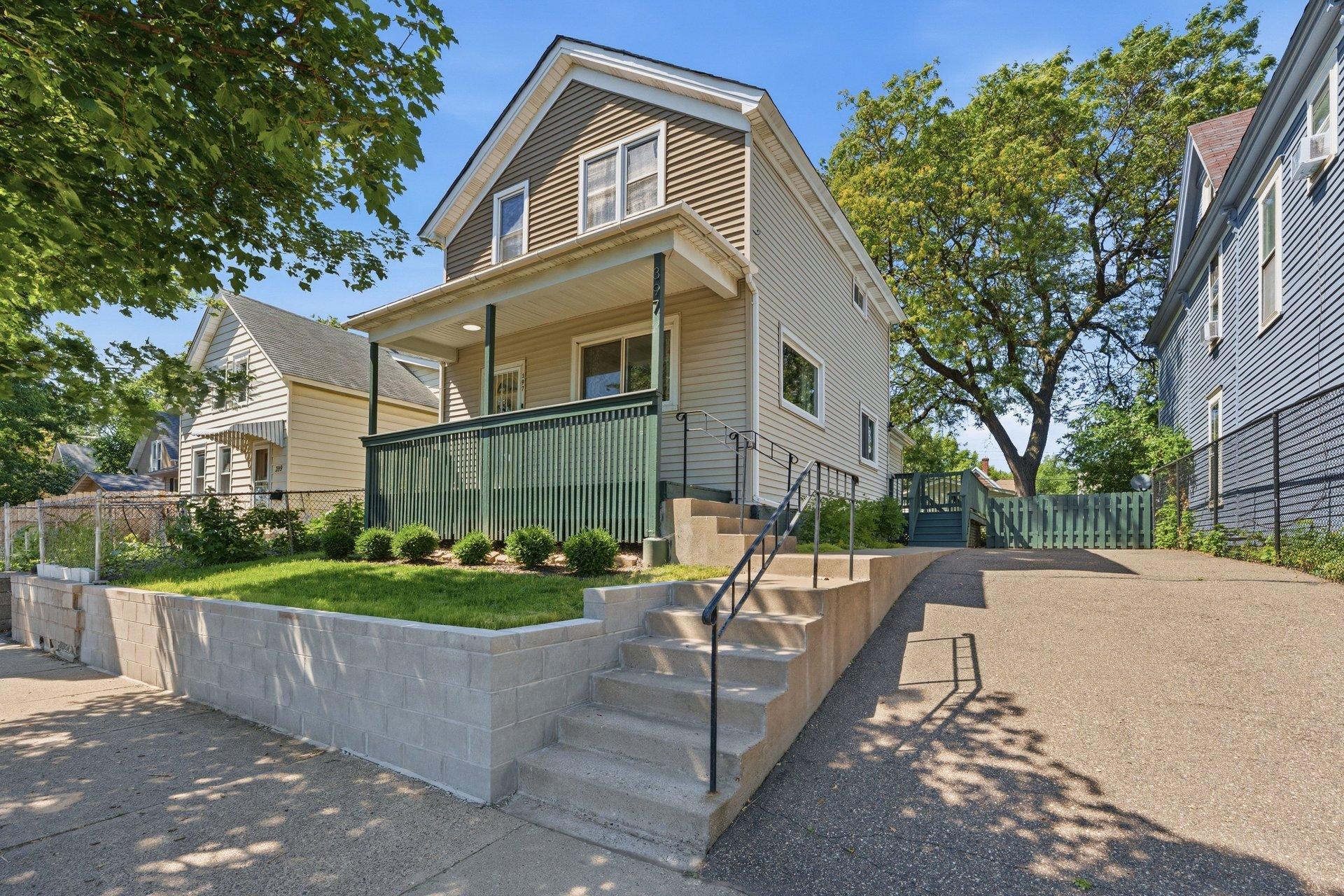 397 Thomas Avenue Property Photo 2