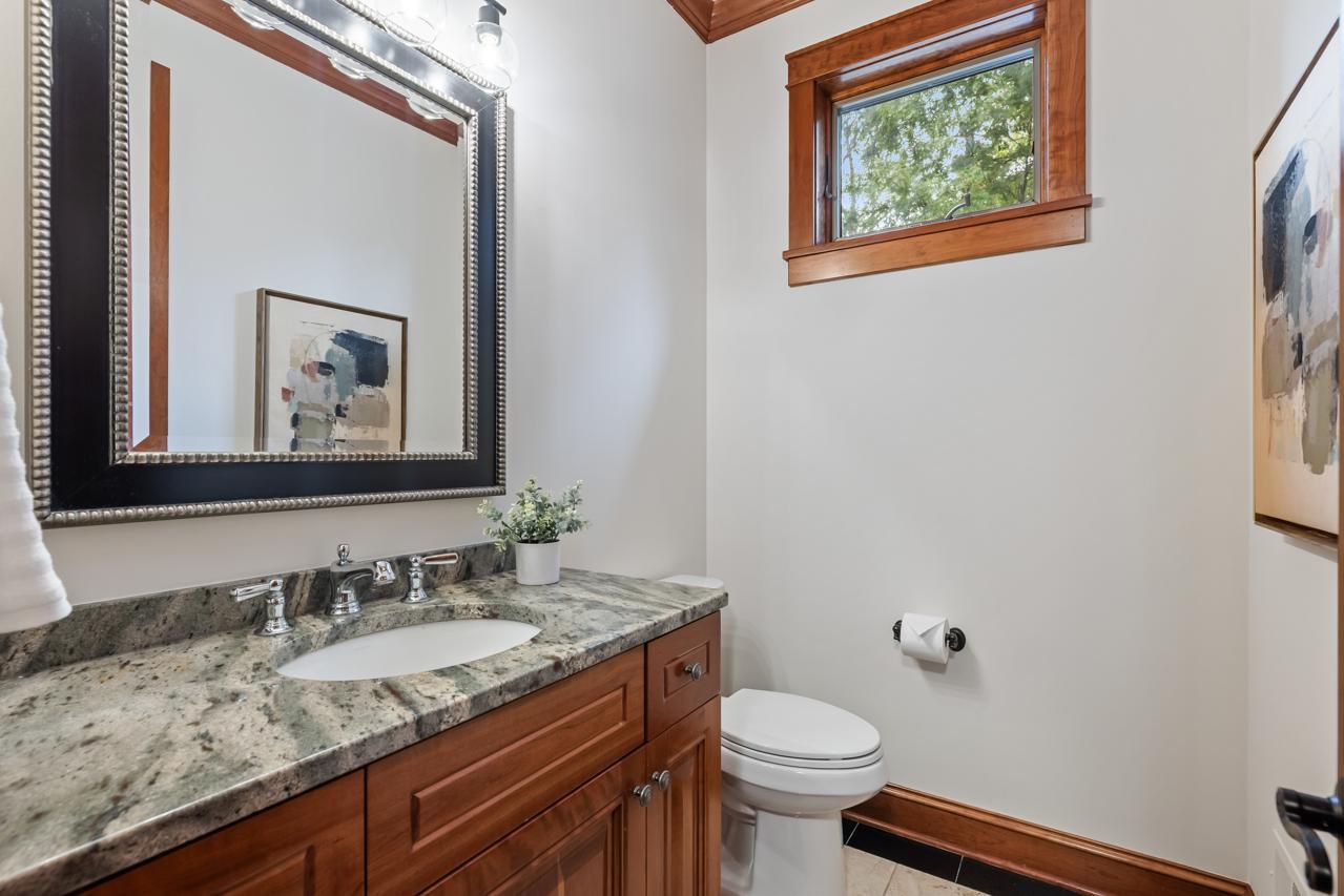 2180 Crestview Drive Property Photo 22