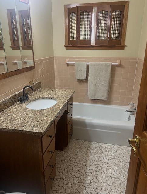 109 Oak Street S Property Photo 13