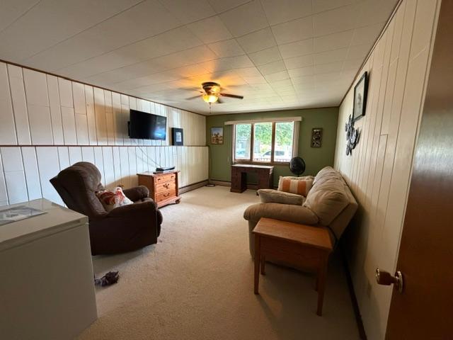 109 Oak Street S Property Photo 15