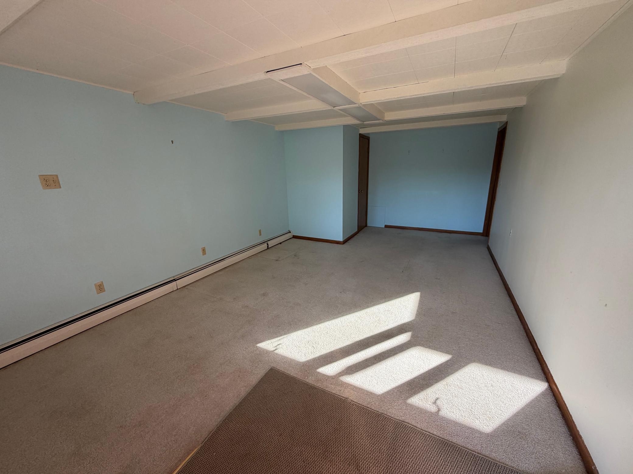109 Oak Street S Property Photo 20