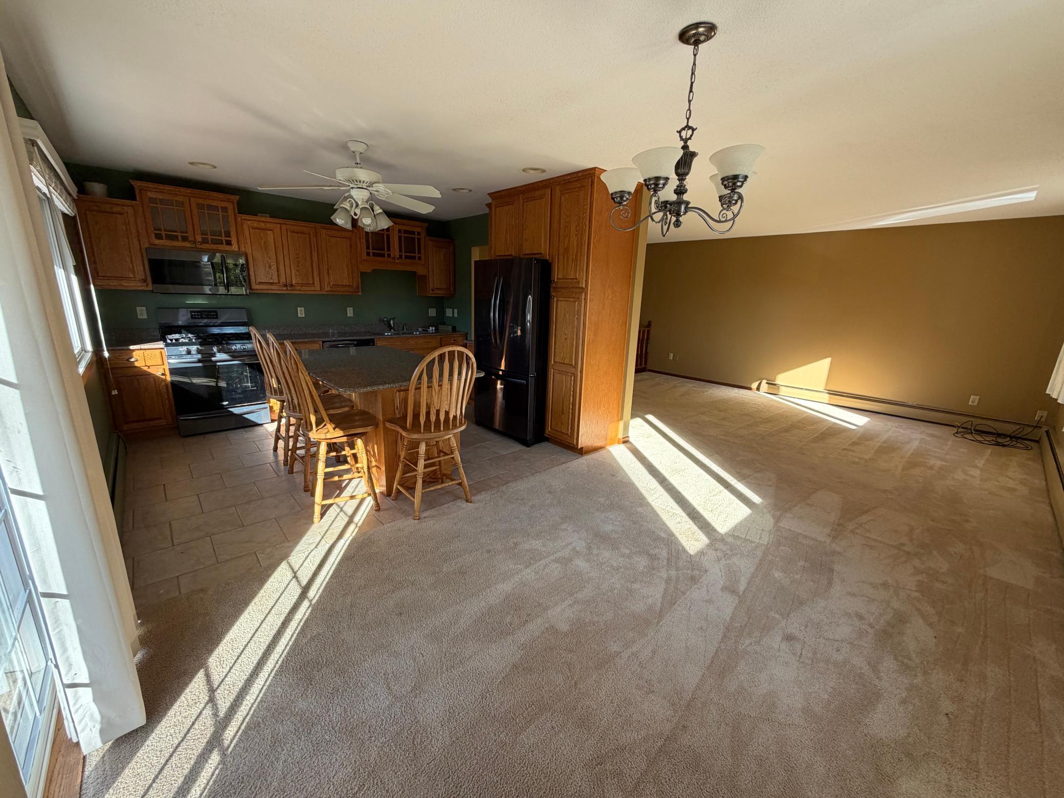 109 Oak Street S Property Photo 26