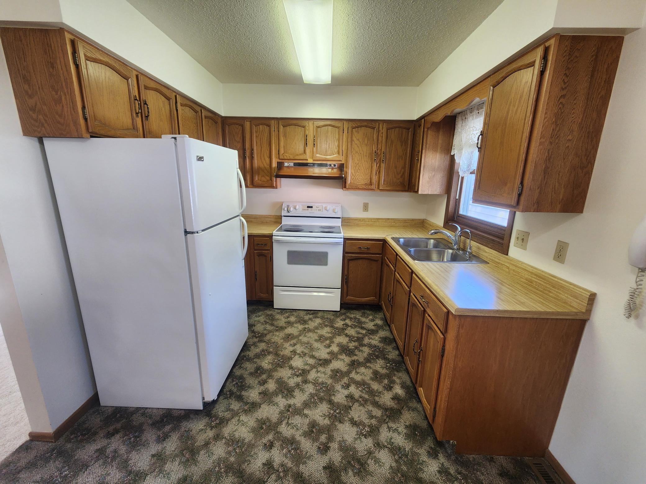 408 N Everett Street 1 Property Photo 5
