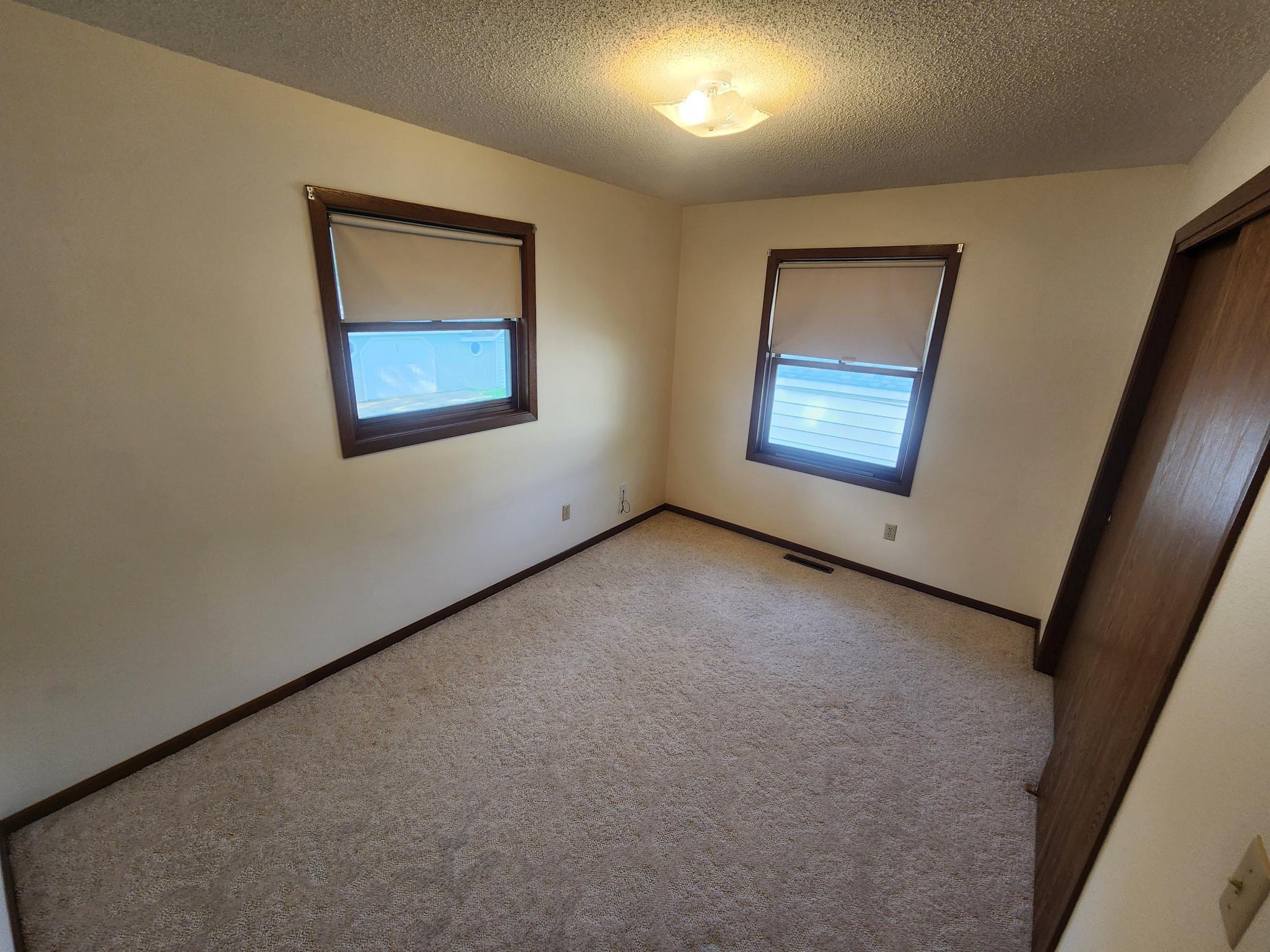 408 N Everett Street 1 Property Photo 9