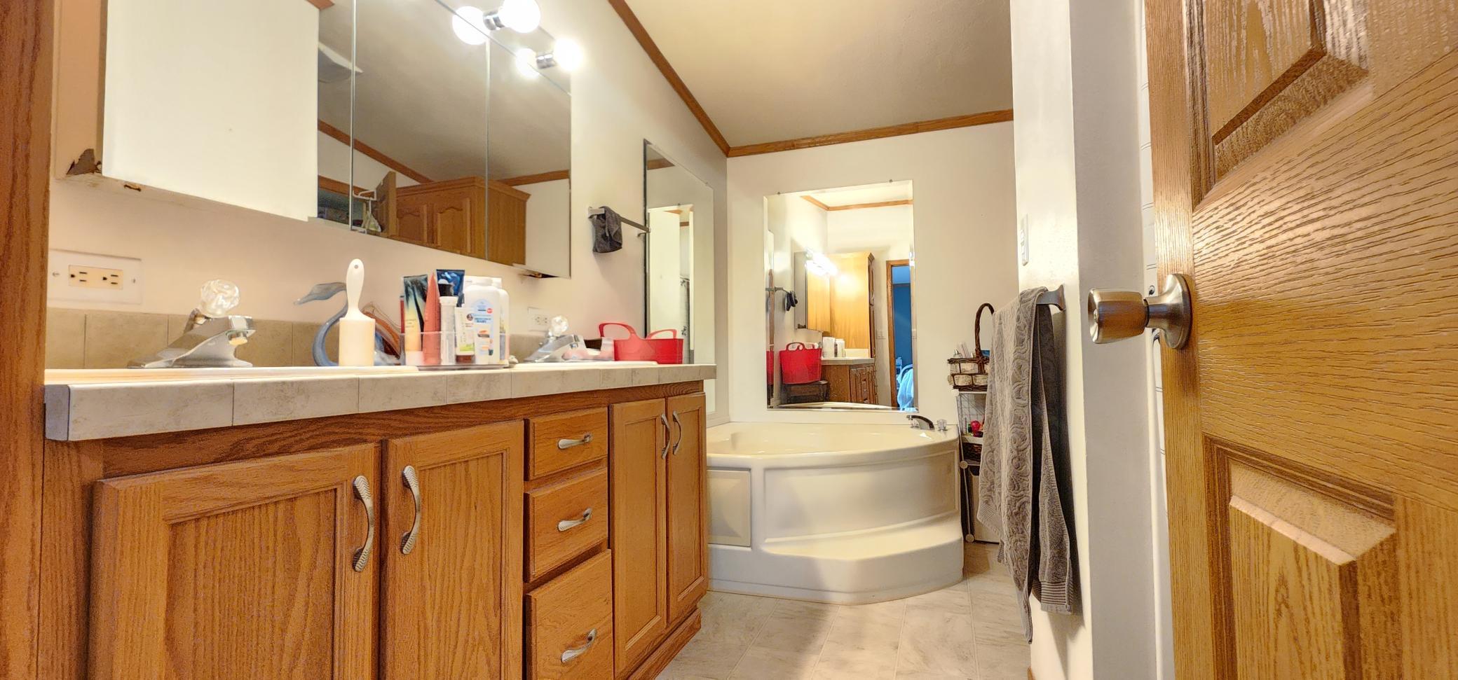 6438 Cougar Trail Nw Property Photo 13