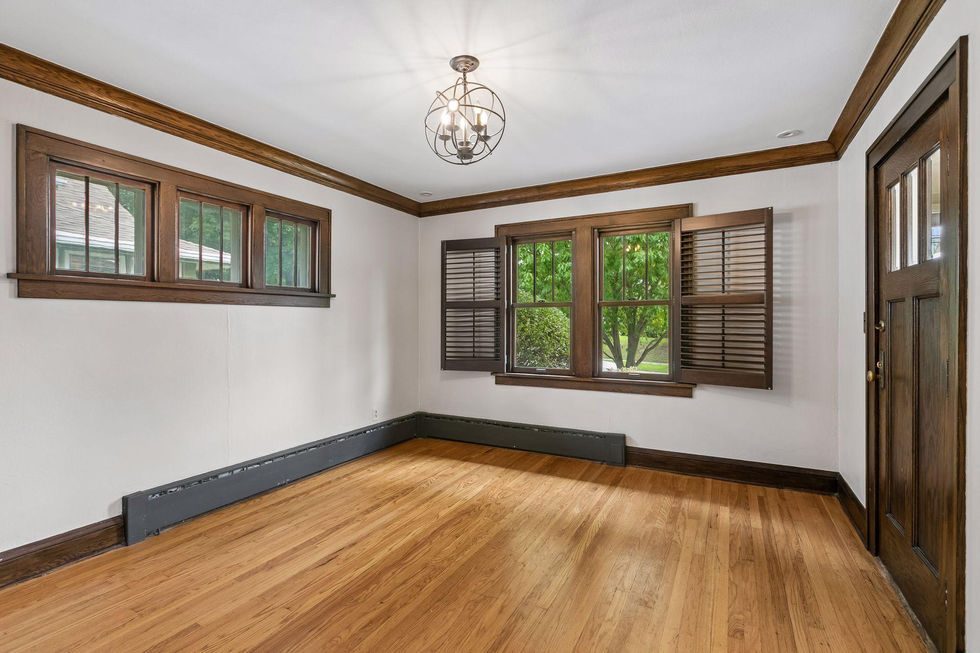 2043 Berkeley Avenue Property Photo 10