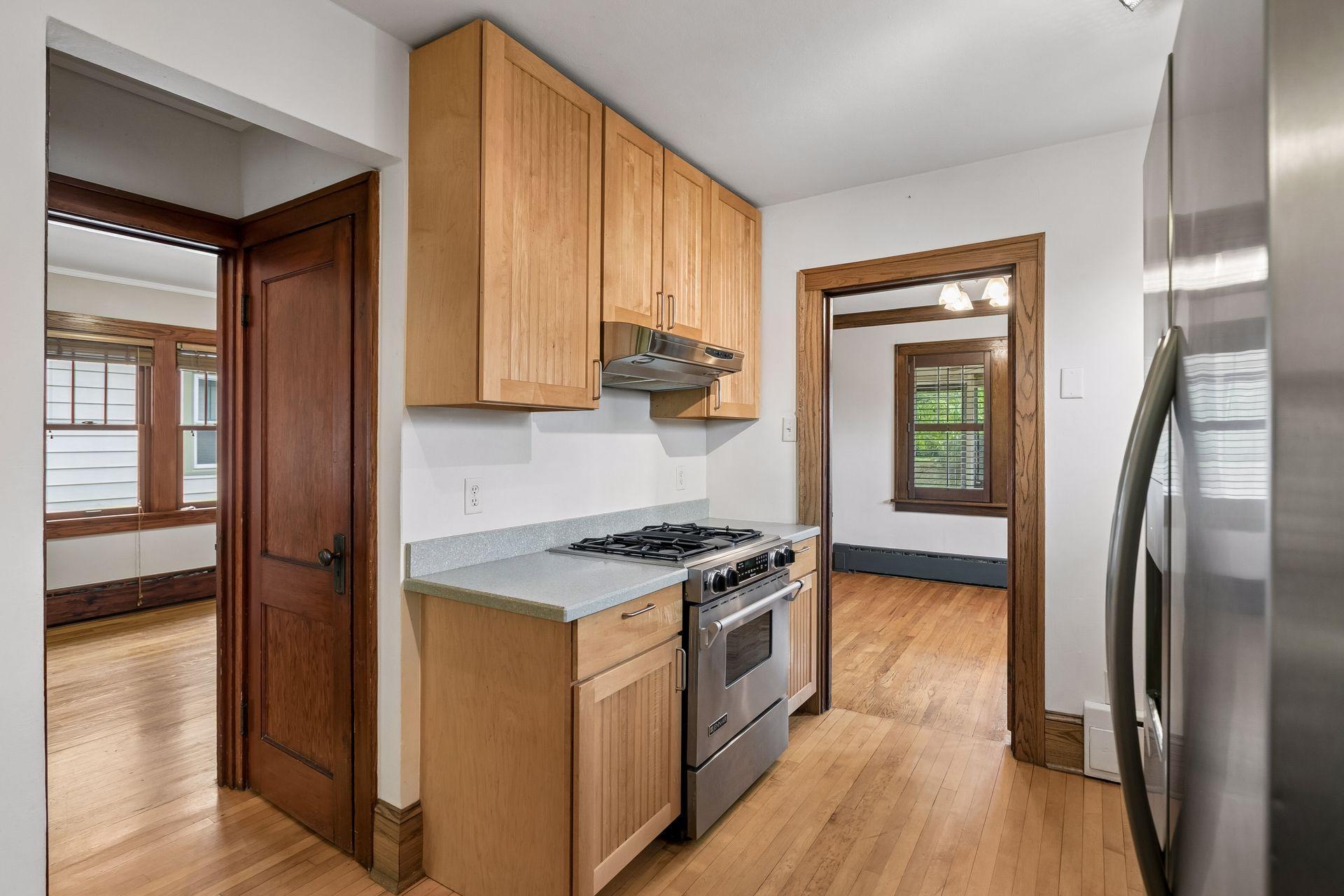 2043 Berkeley Avenue Property Photo 21