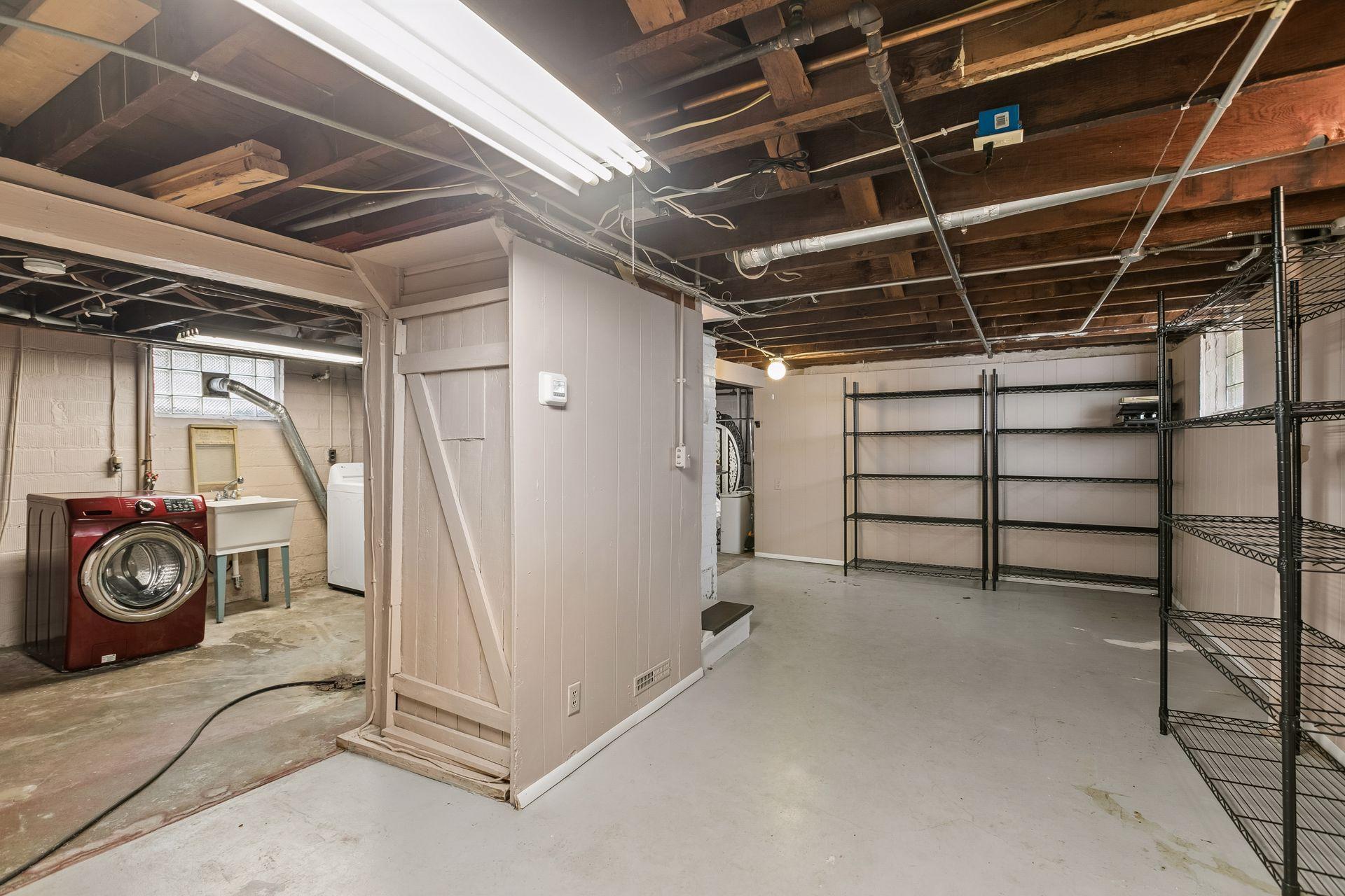 2043 Berkeley Avenue Property Photo 37