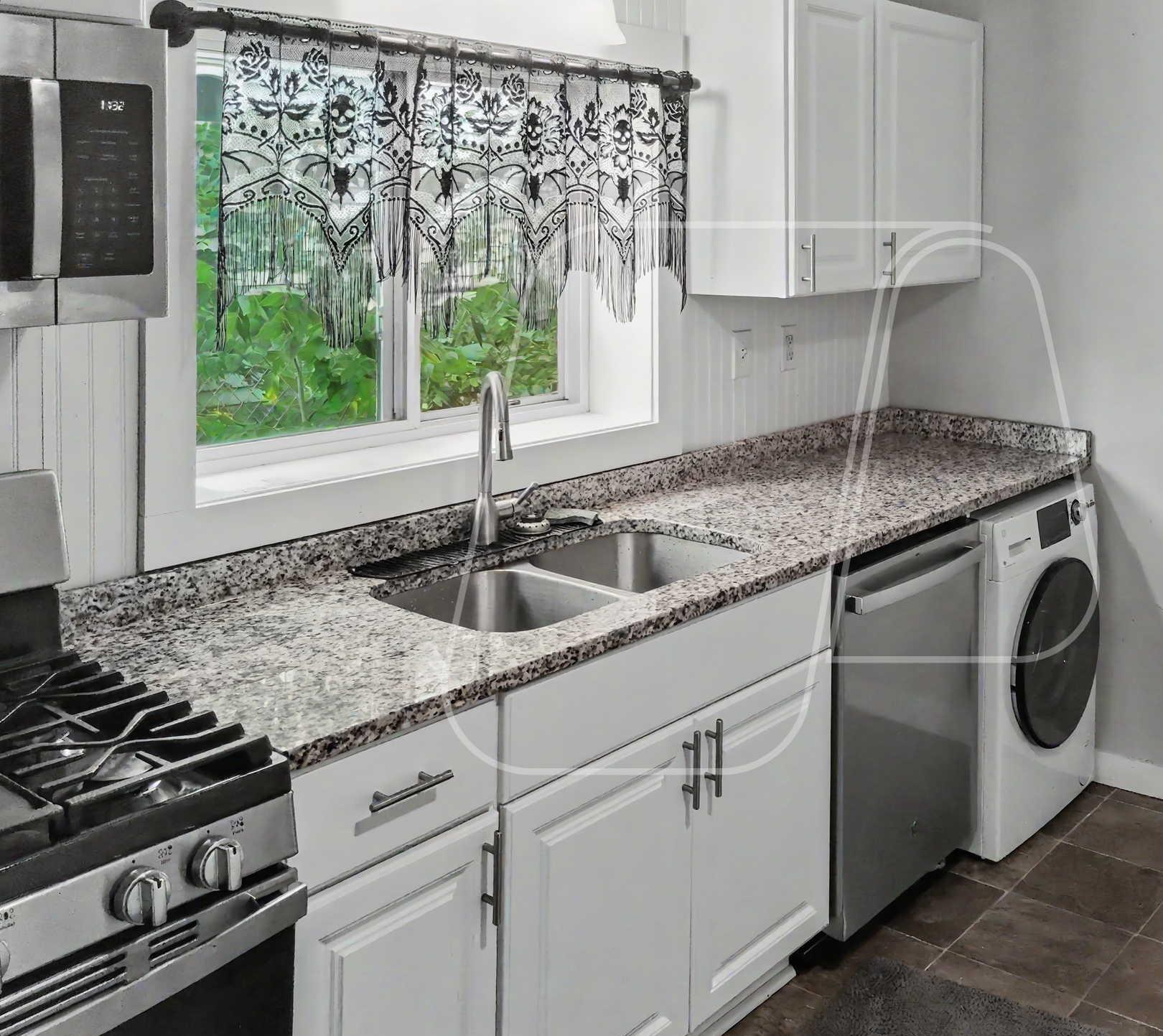 652 Watson Avenue Property Photo 2