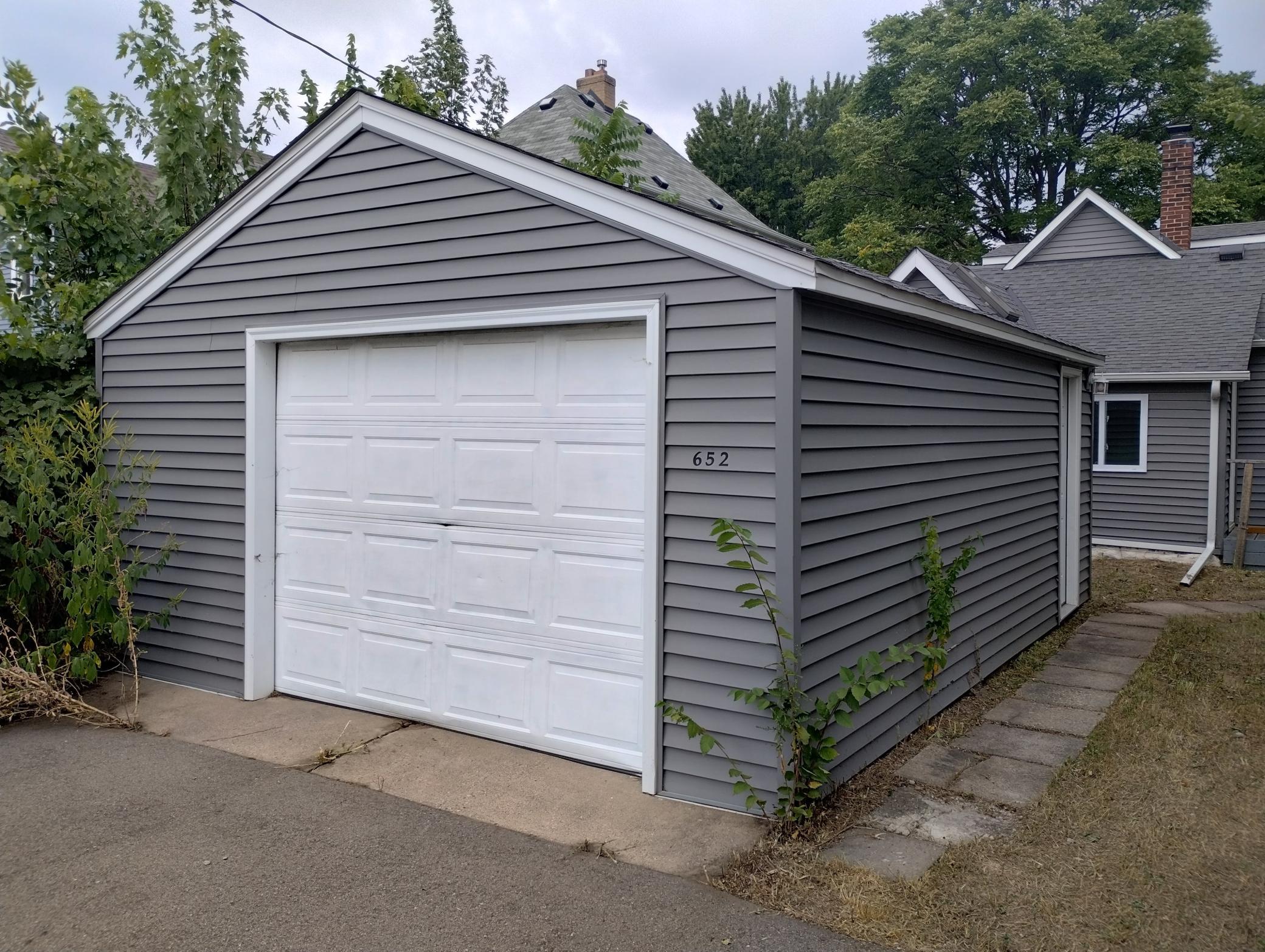 652 Watson Avenue Property Photo 6