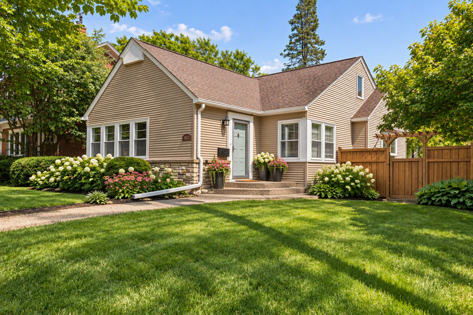 1821 Bohland Avenue Property Photo 1