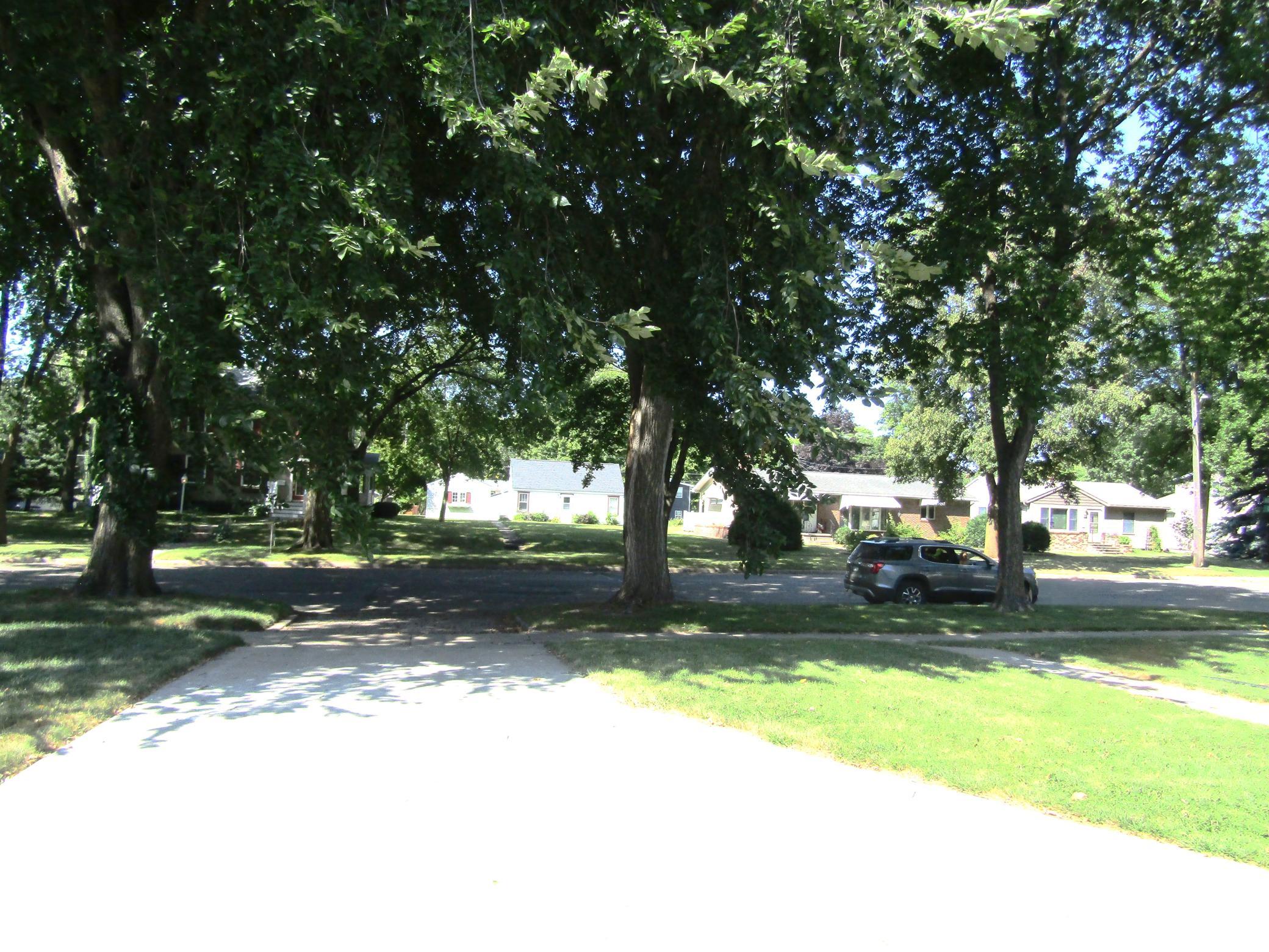 302 S 12th Street Property Photo 2