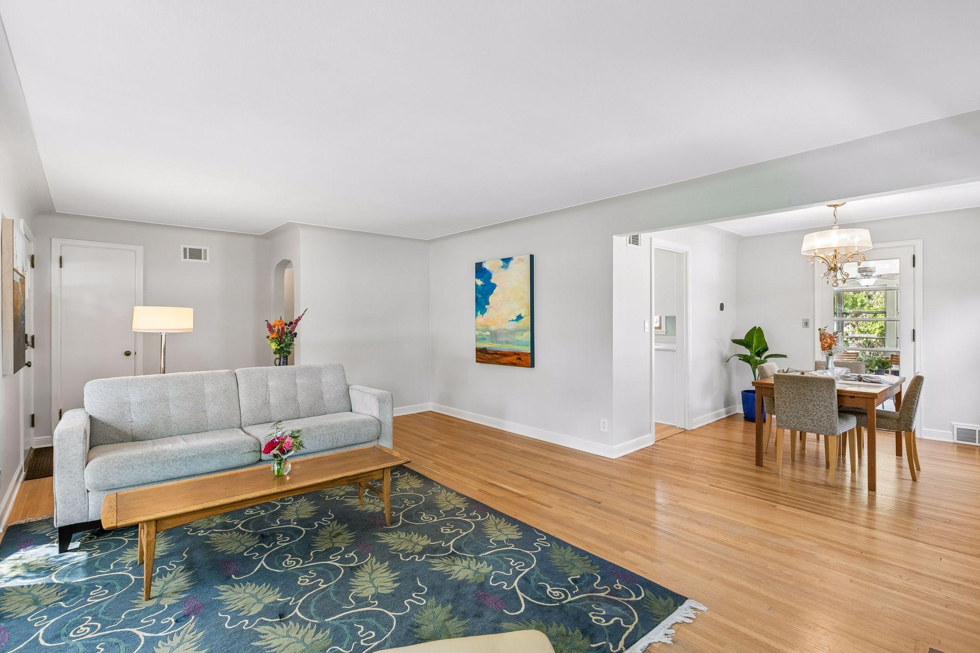 808 W 57th Street Property Photo 7
