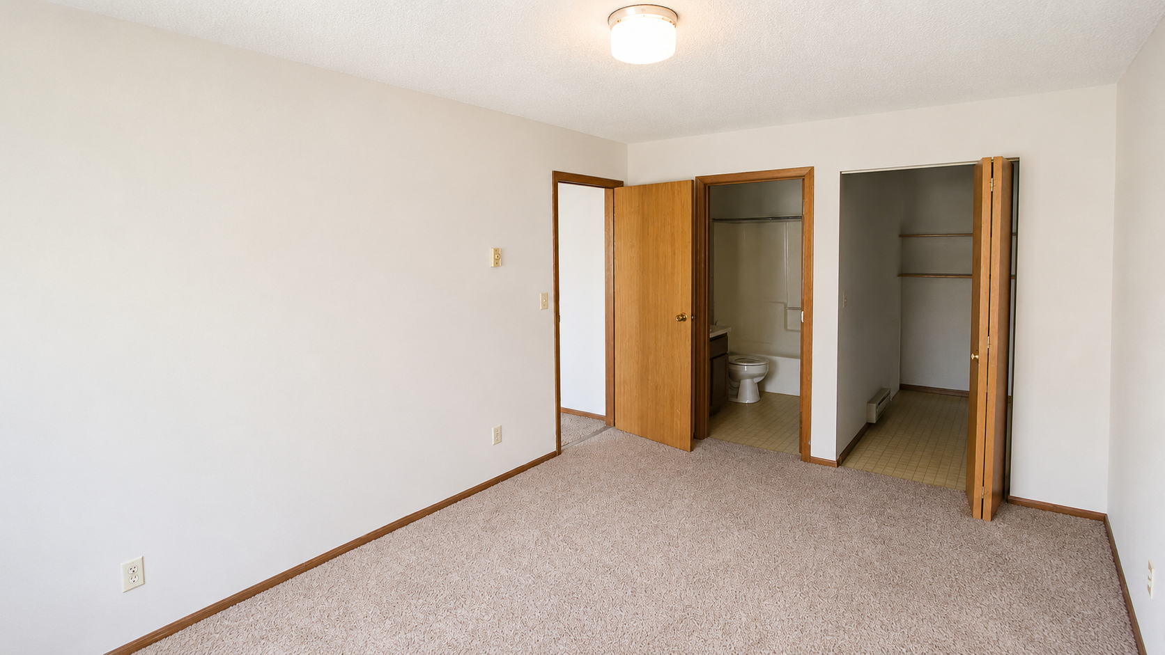 124 4th Avenue 2 Property Photo 3