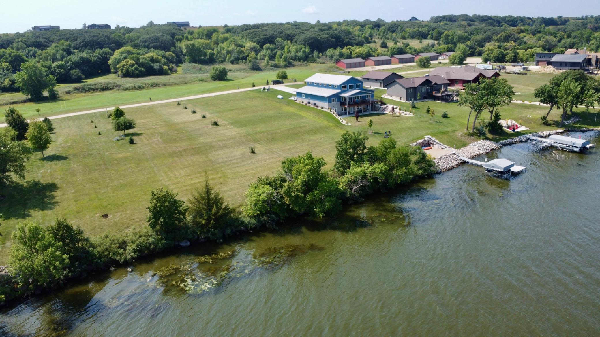 13342 Waters Edge Property Photo 3