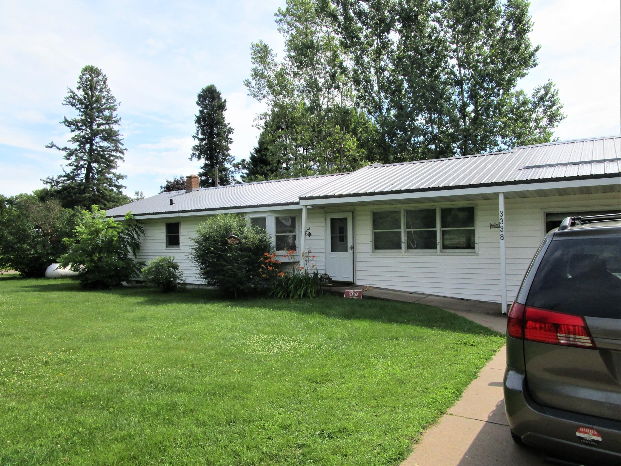 3338 Cherry St Property Photo 2