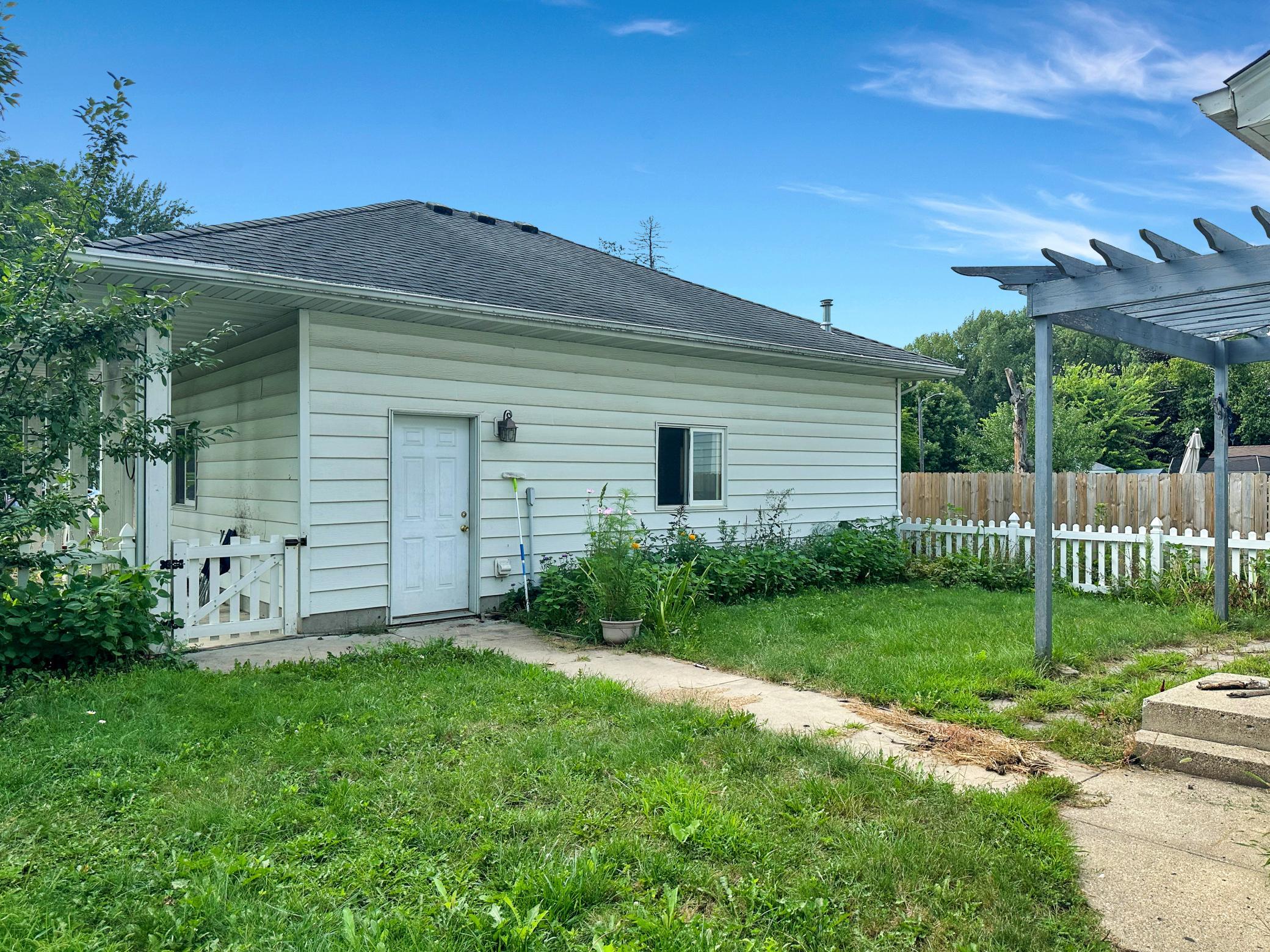 420 Highland Road Property Photo 5