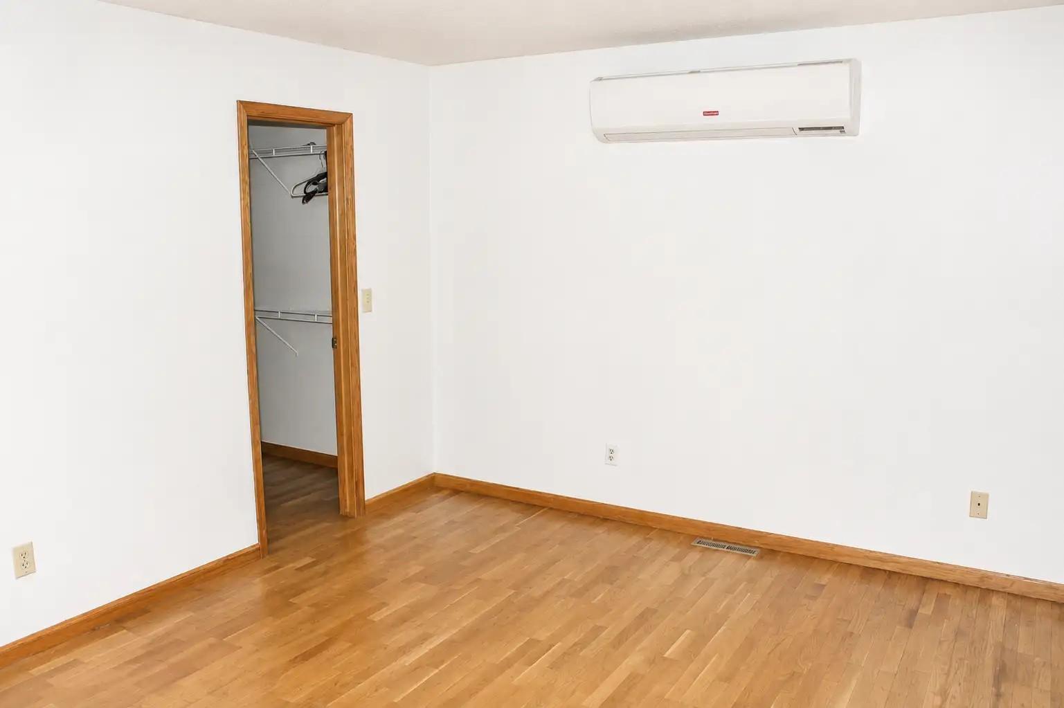 307 E Park Drive Property Photo 29