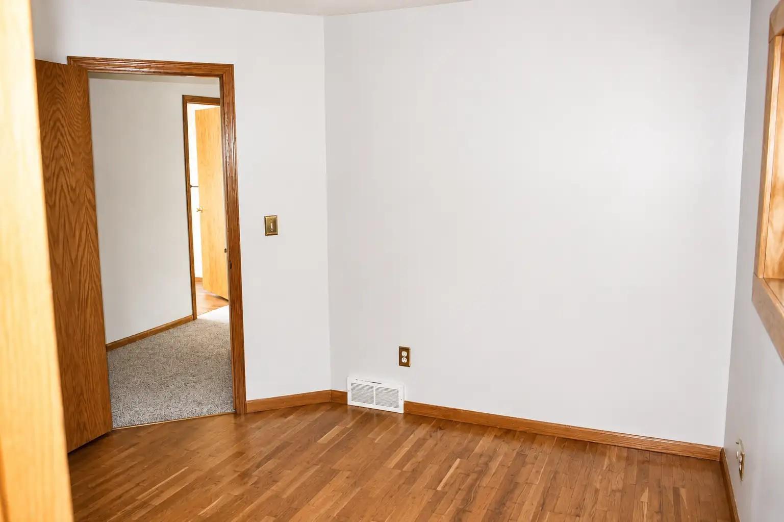 307 E Park Drive Property Photo 33