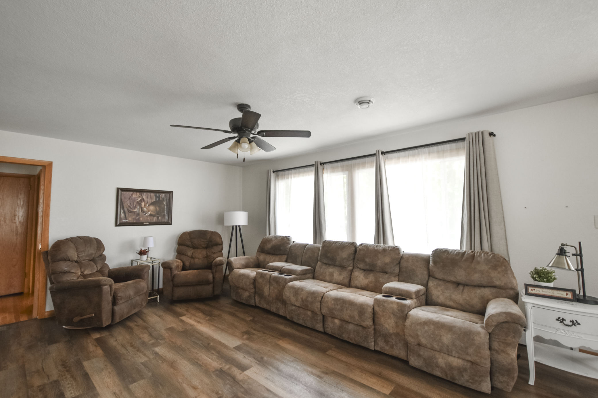 567 W 5th Street Property Photo 5