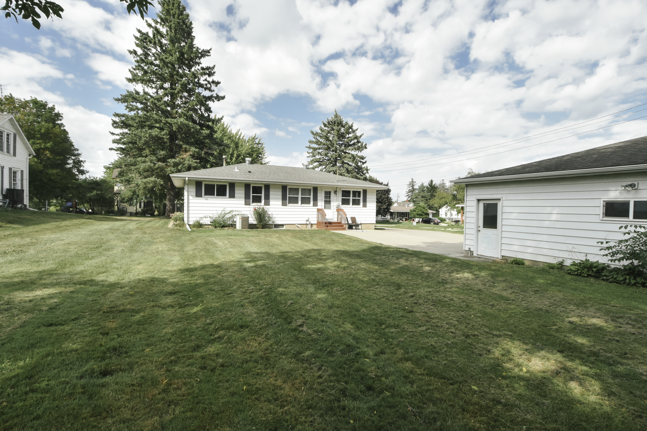 567 W 5th Street Property Photo 19