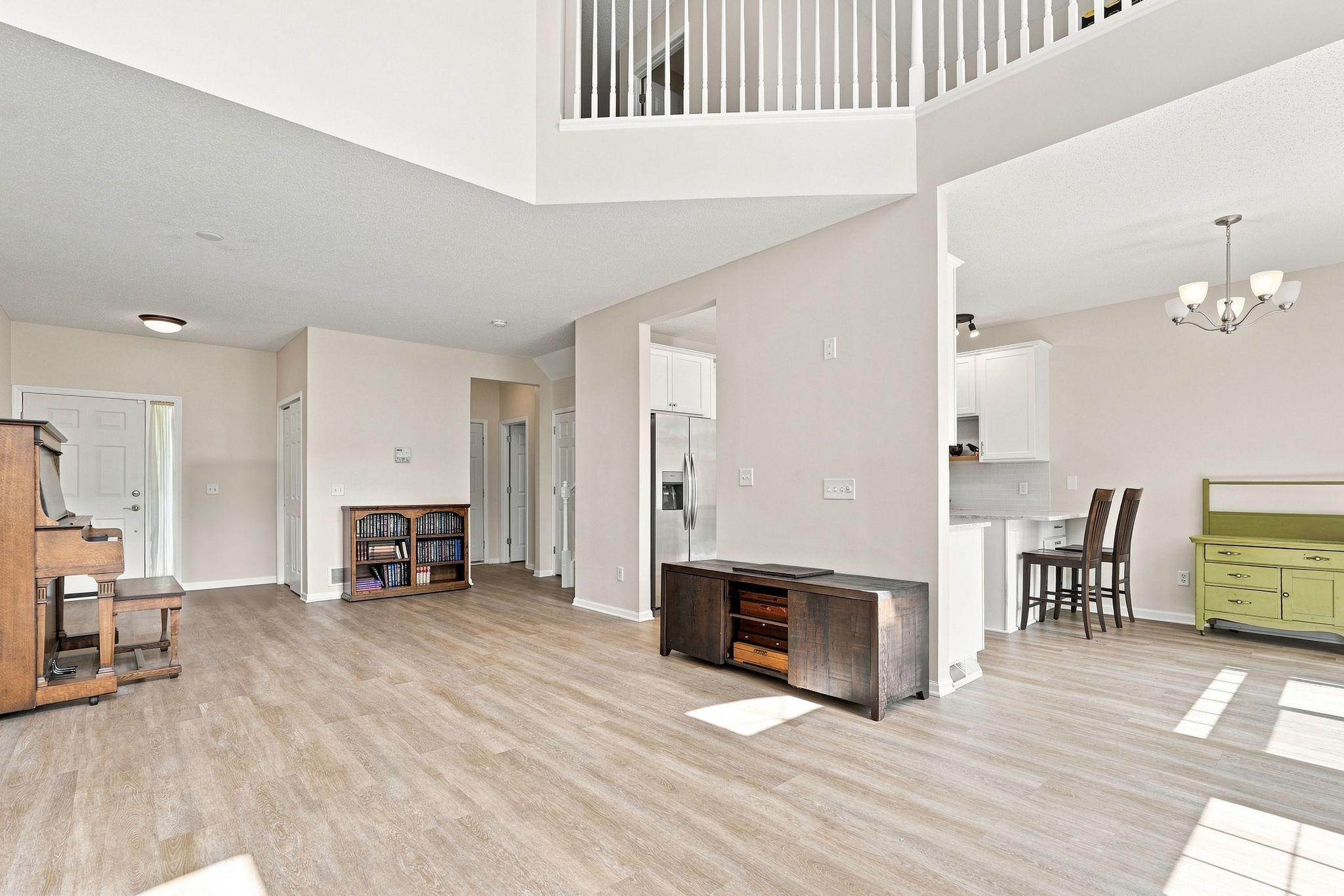 1353 White Oak Drive Property Photo 12