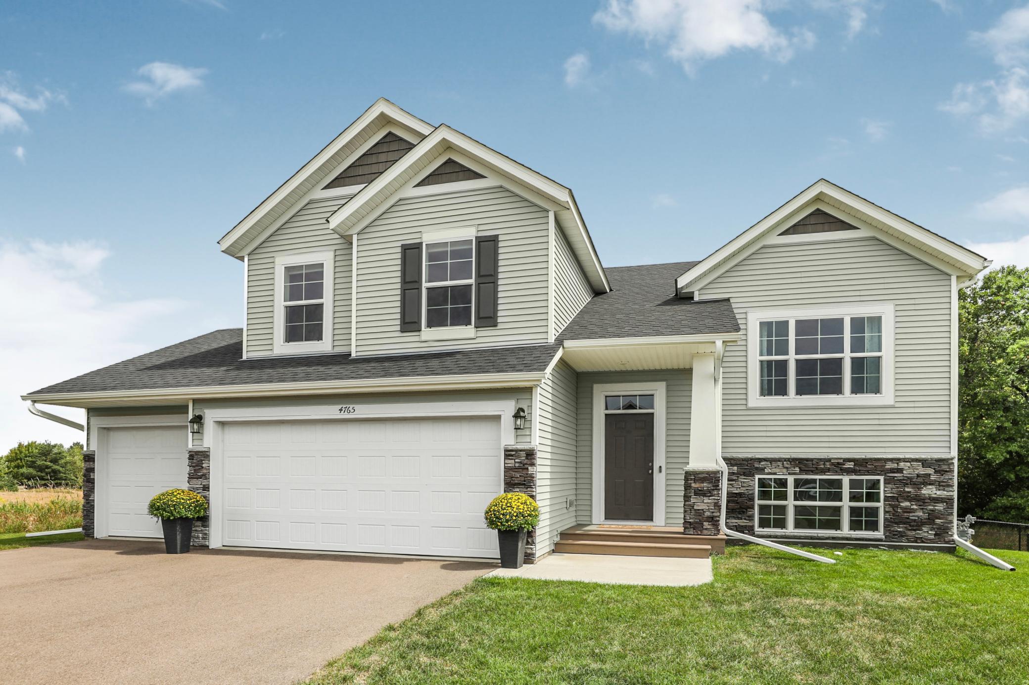 4765 8th Street Loop Ne Property Photo 1