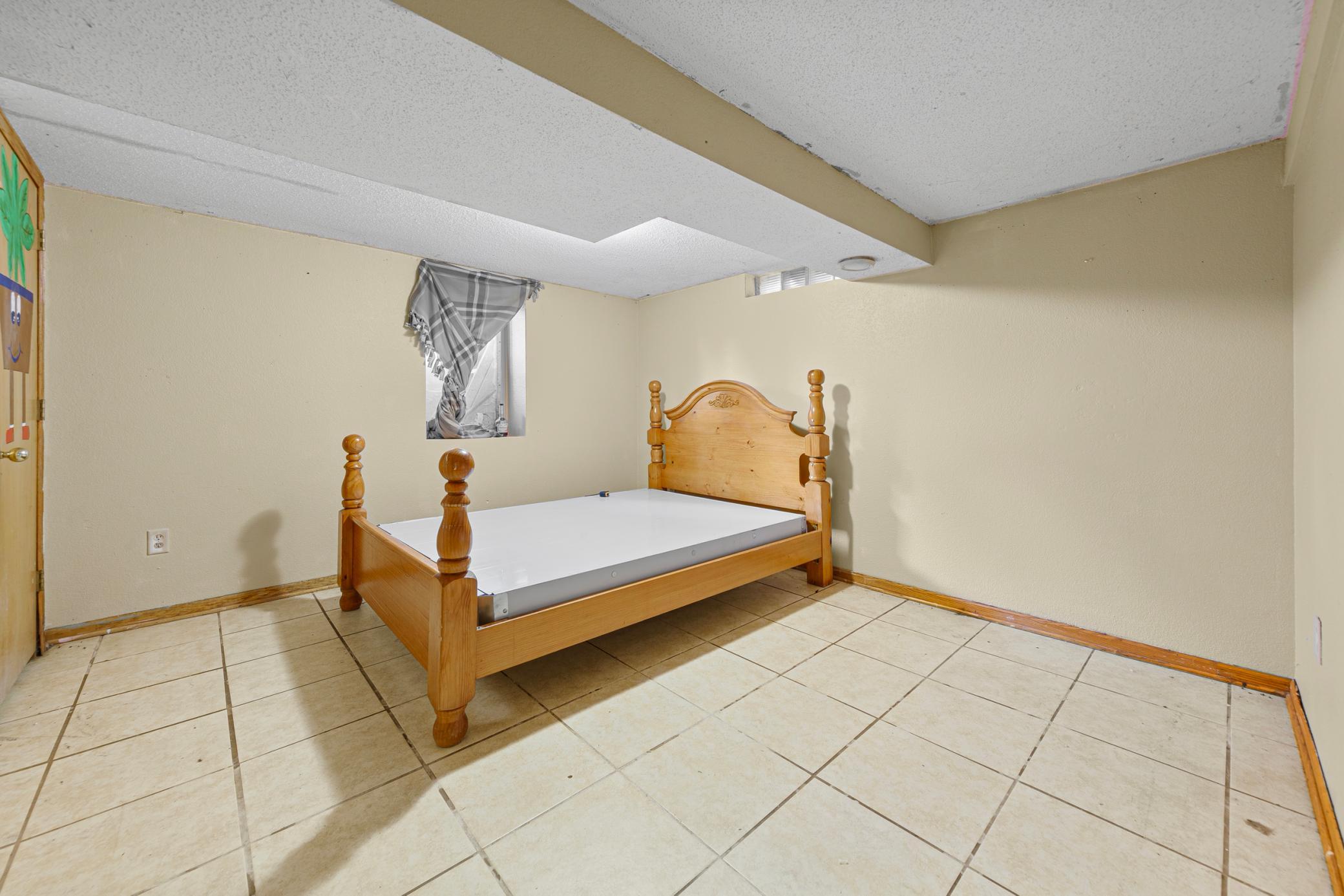 74 S Cordova Avenue Property Photo 13