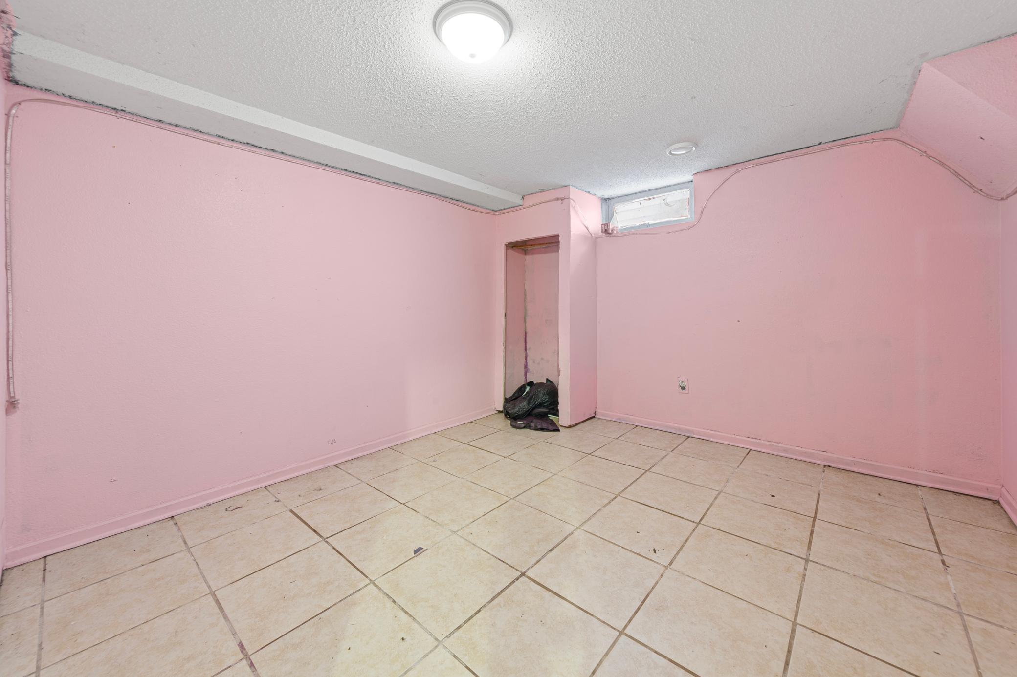 74 S Cordova Avenue Property Photo 14