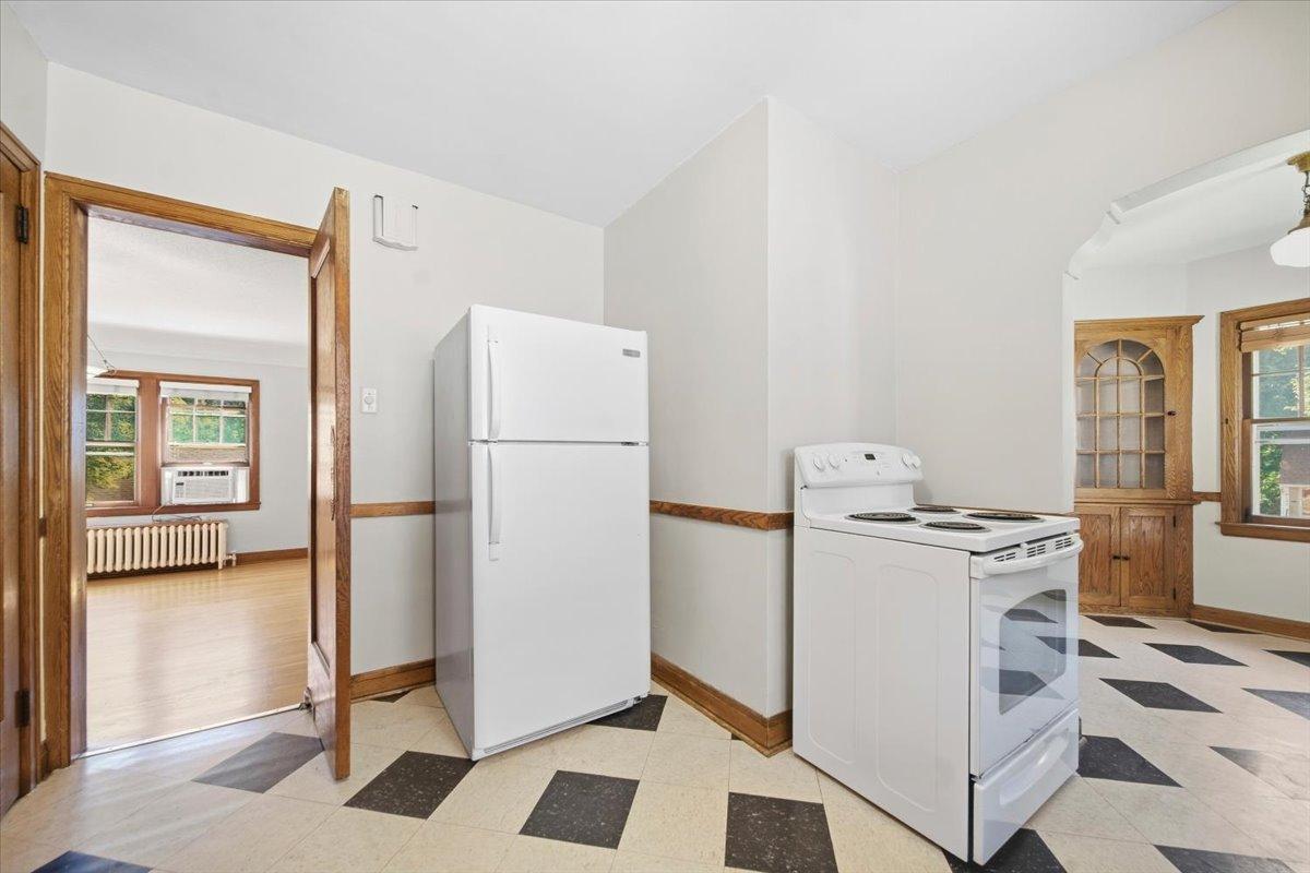 4145 Colfax Avenue S Property Photo 38