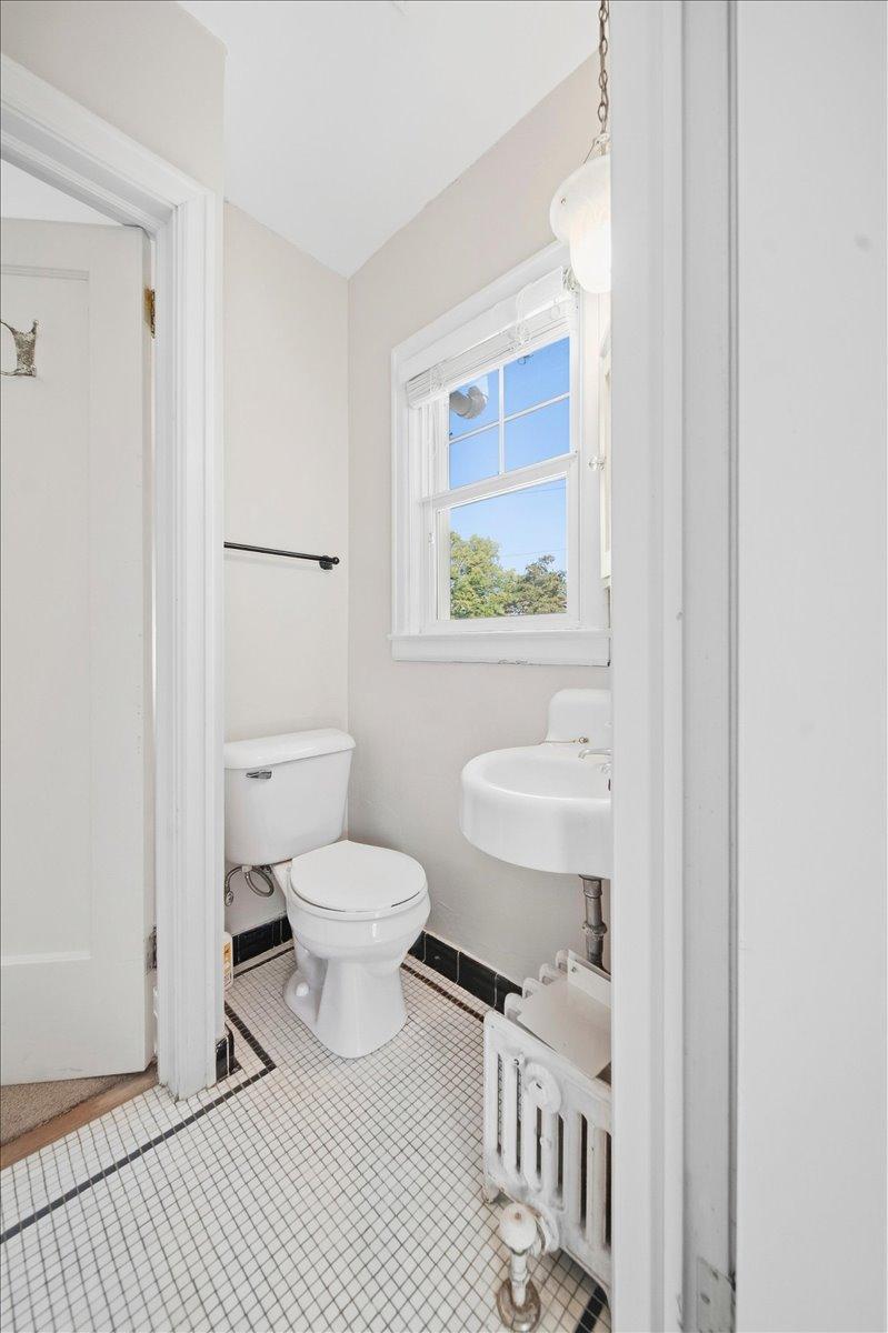 4145 Colfax Avenue S Property Photo 50