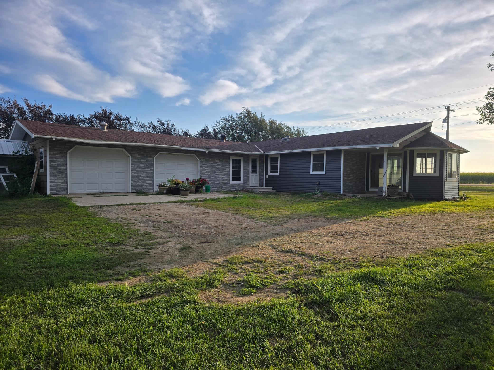 1011 90th Avenue Property Photo 2