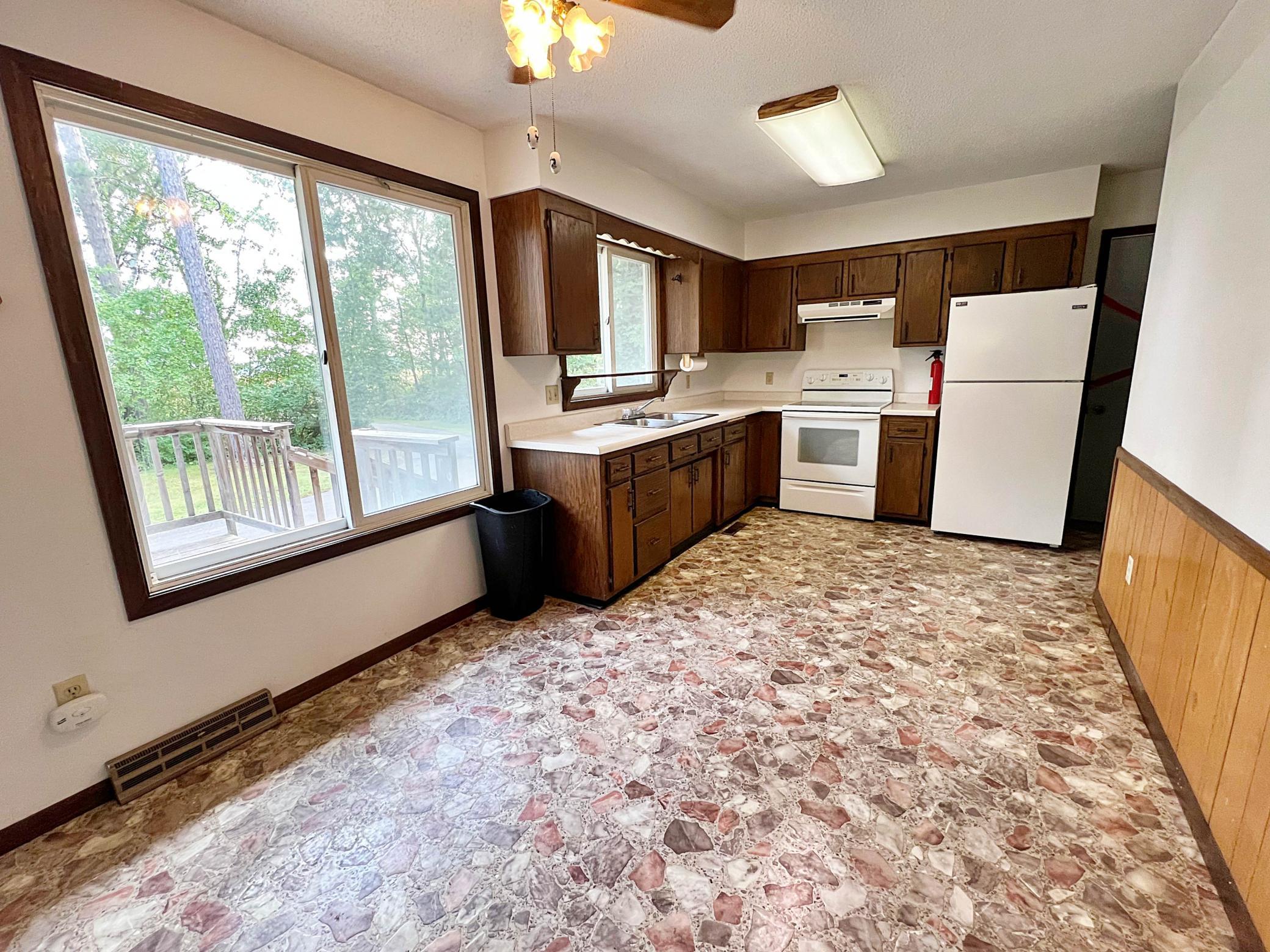 38628 305th Street Property Photo 7