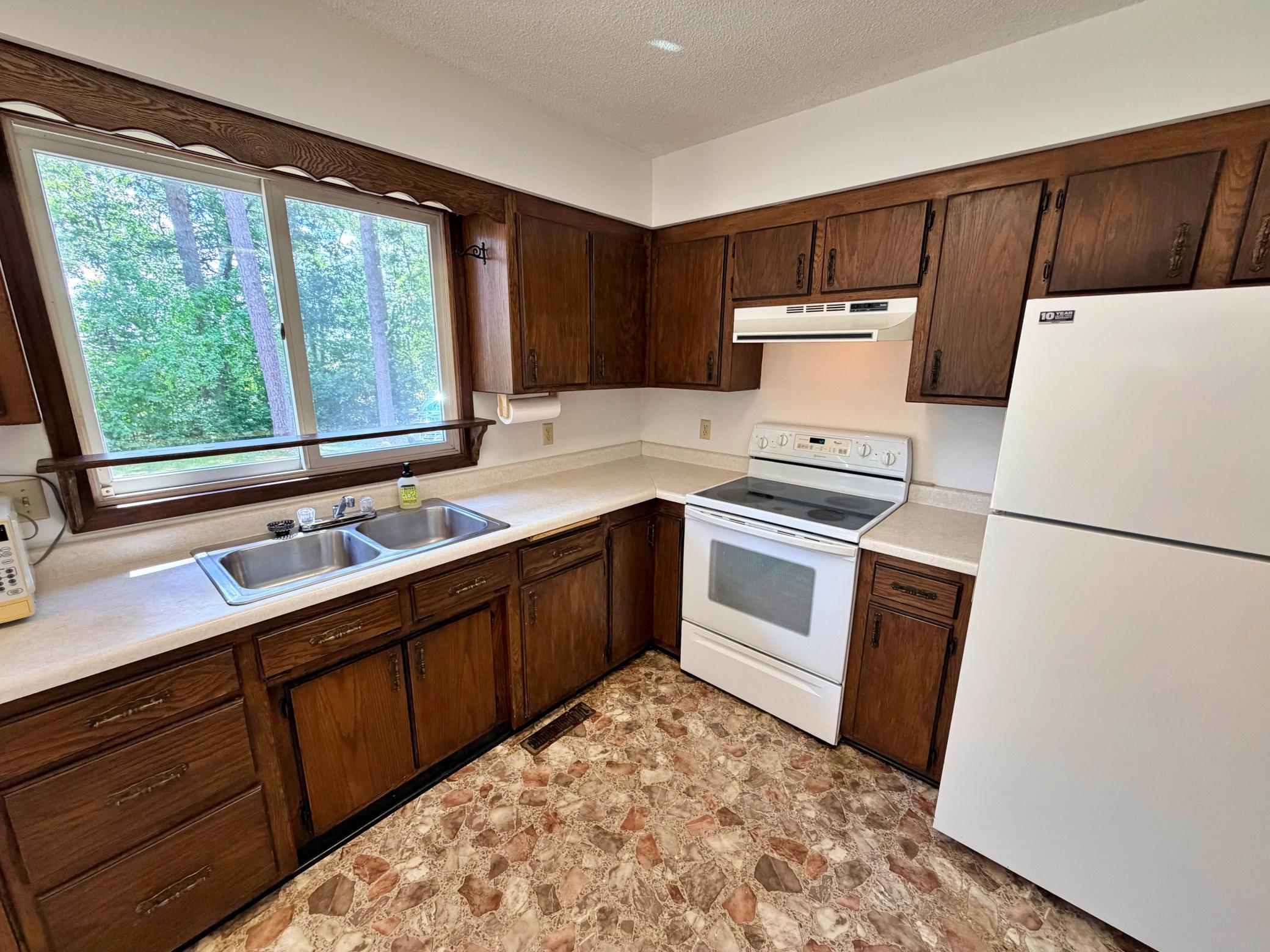 38628 305th Street Property Photo 8