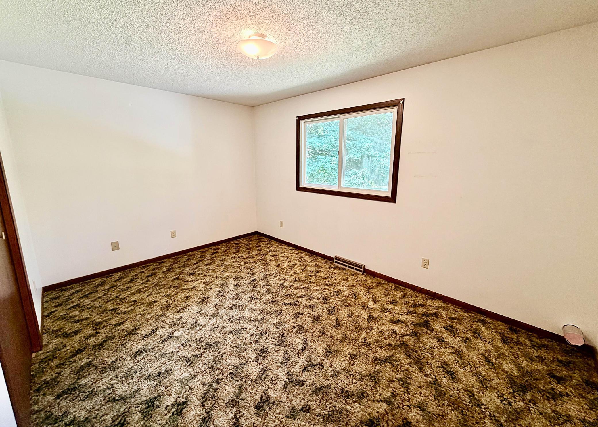 38628 305th Street Property Photo 23