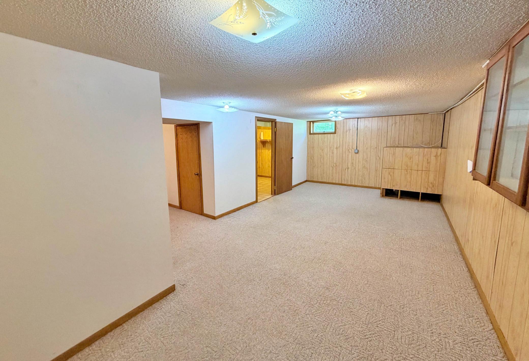 38628 305th Street Property Photo 34