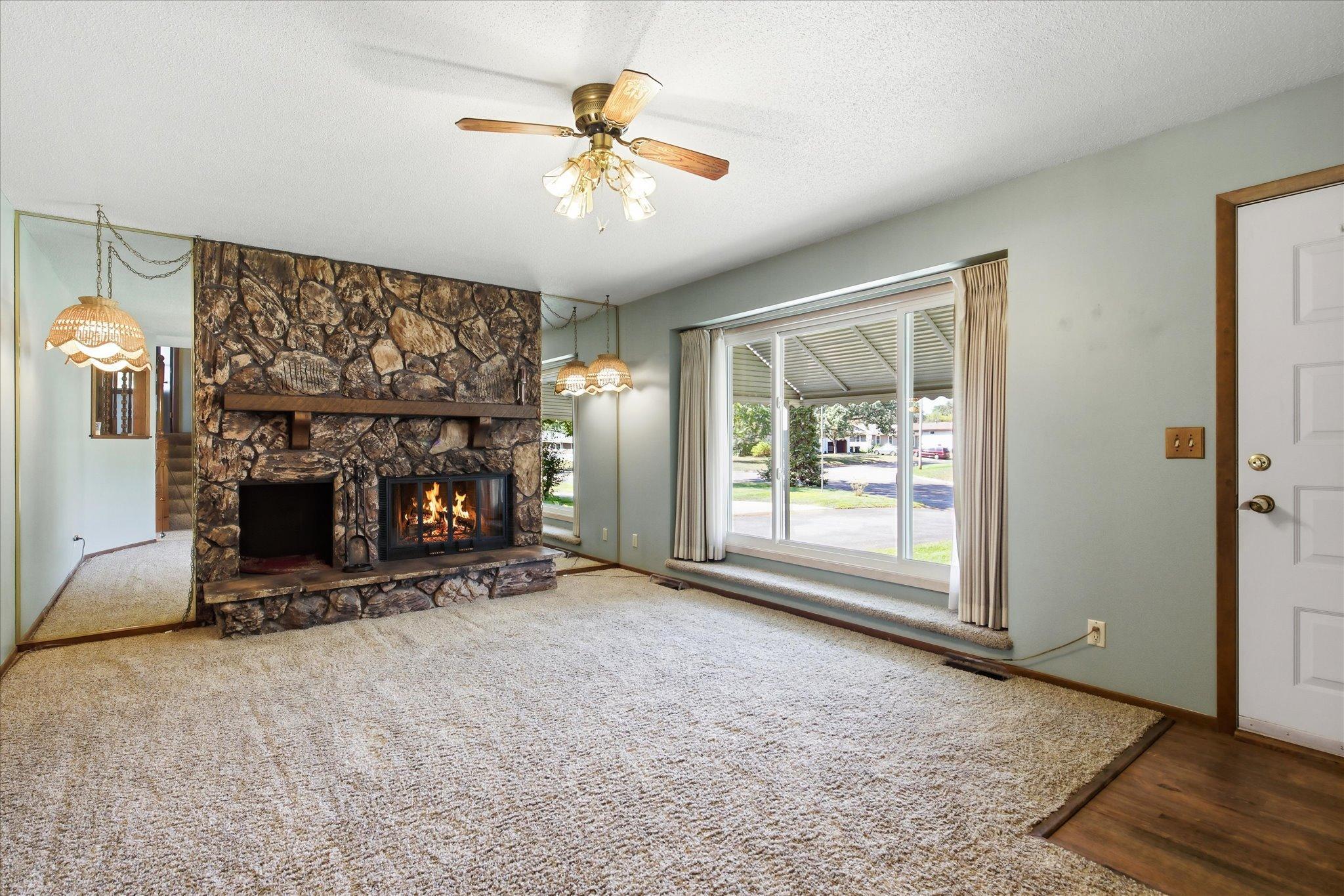280 117th Lane Ne Property Photo 3