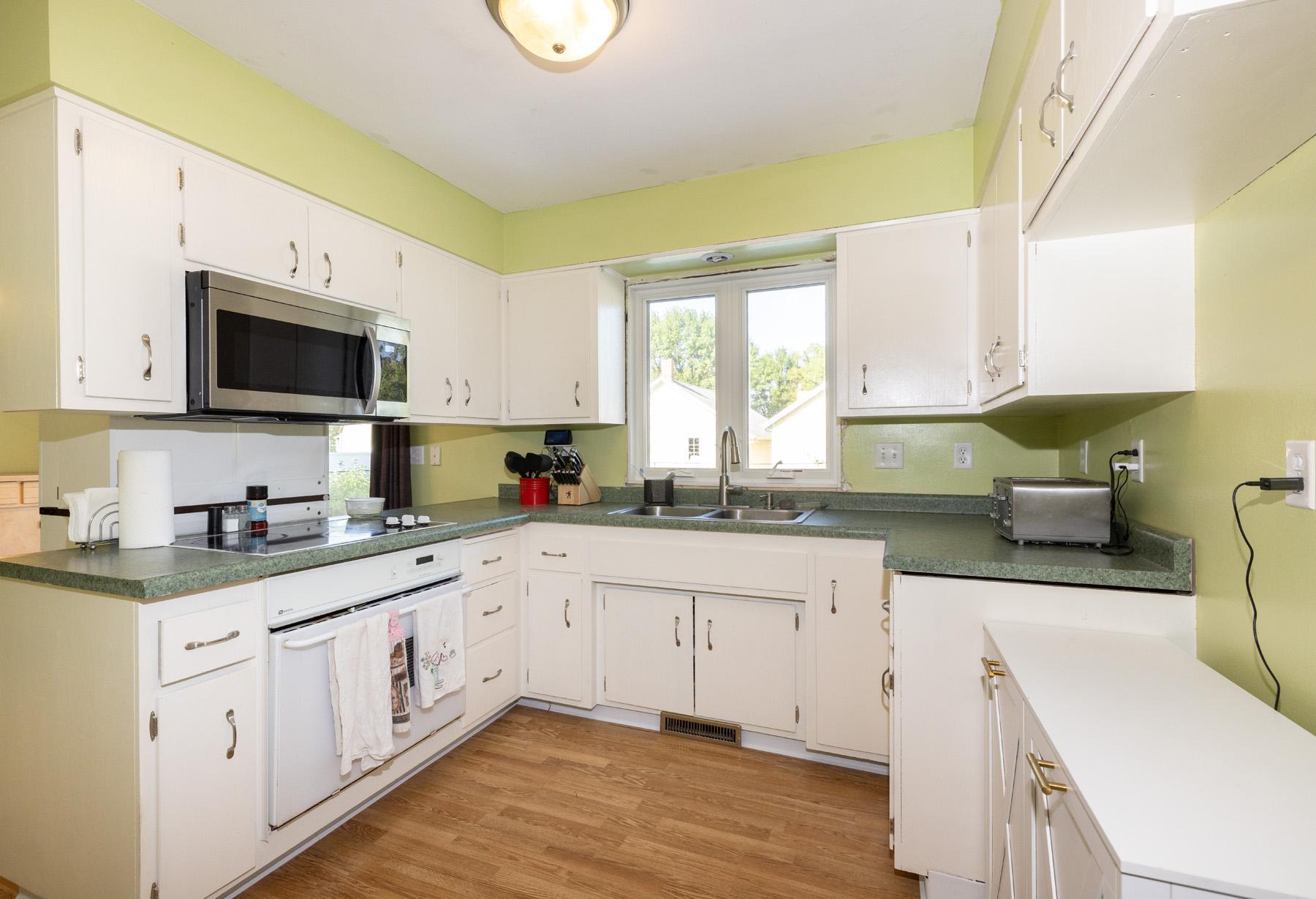 312 3rd Avenue E Property Photo 10