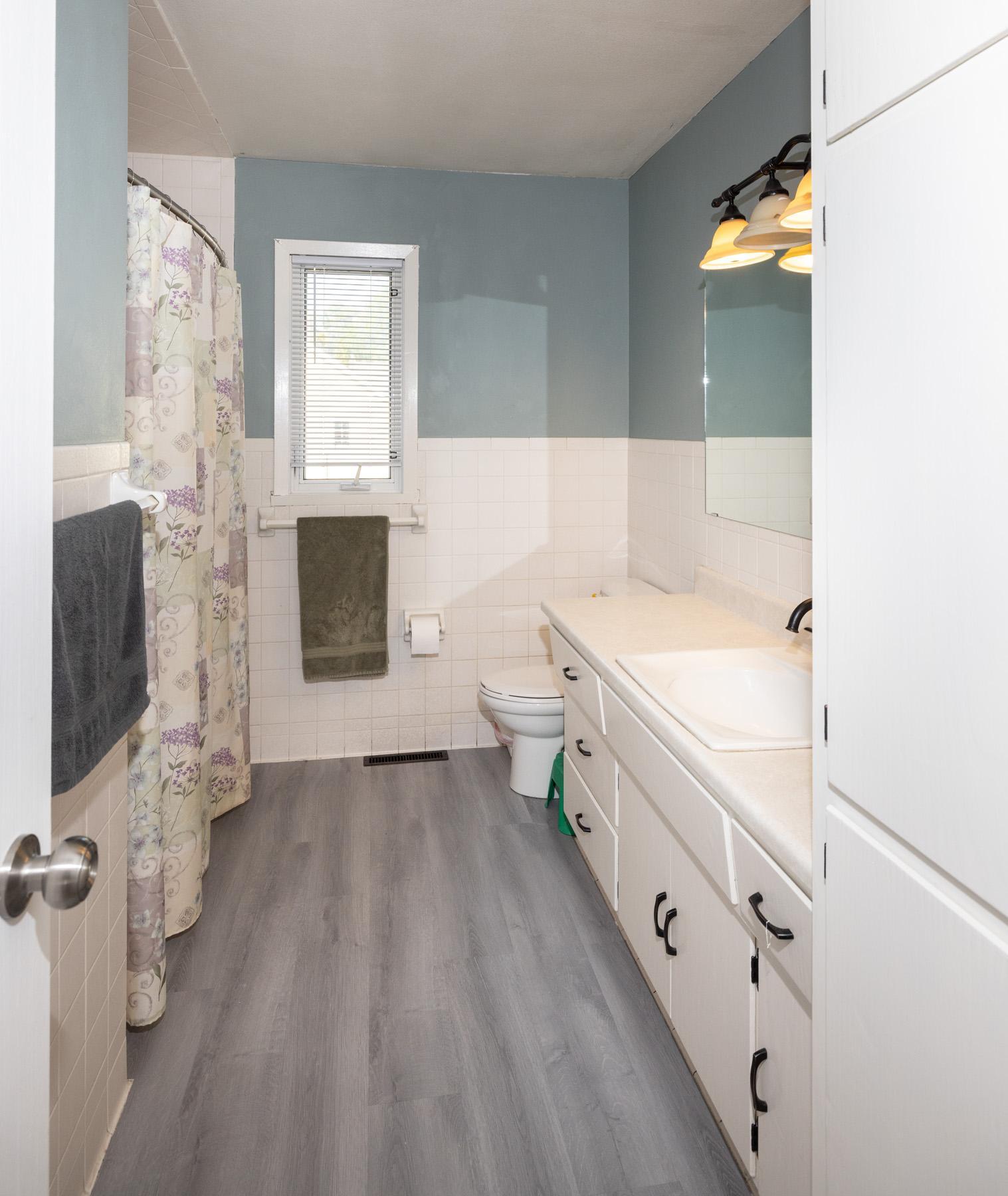 312 3rd Avenue E Property Photo 15