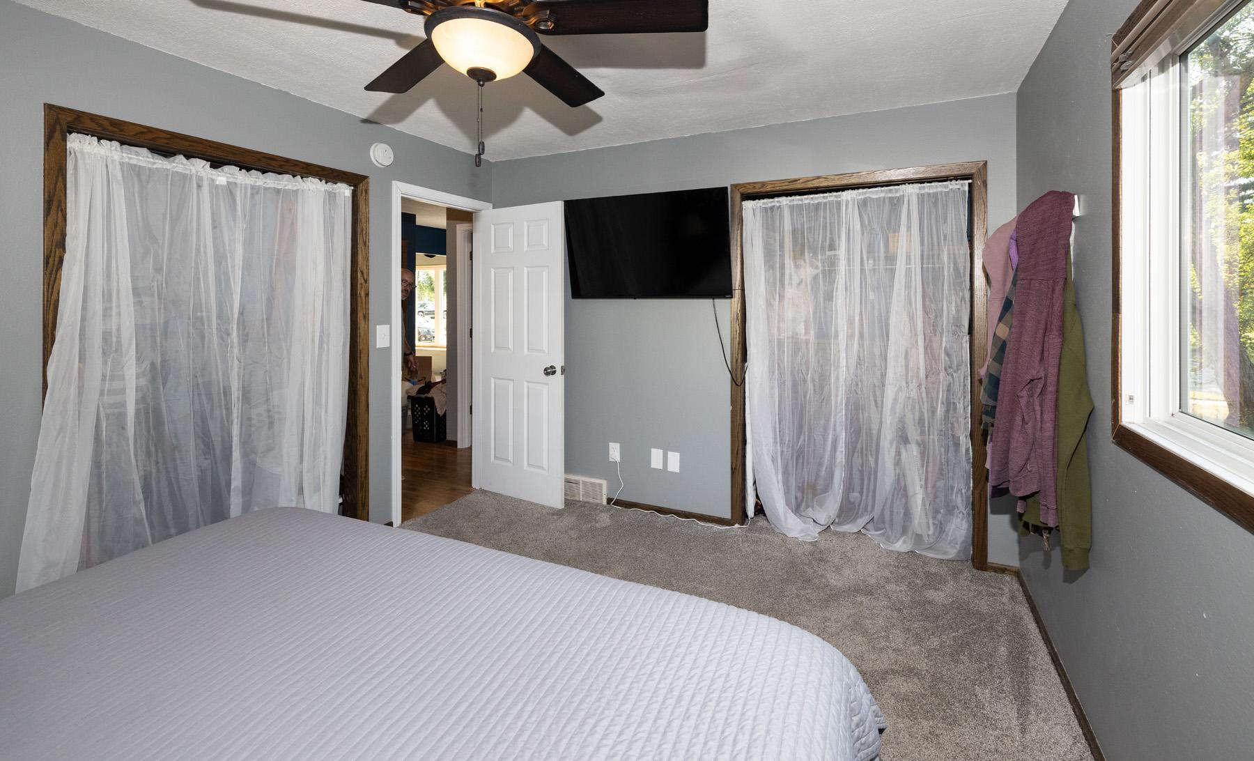 312 3rd Avenue E Property Photo 17
