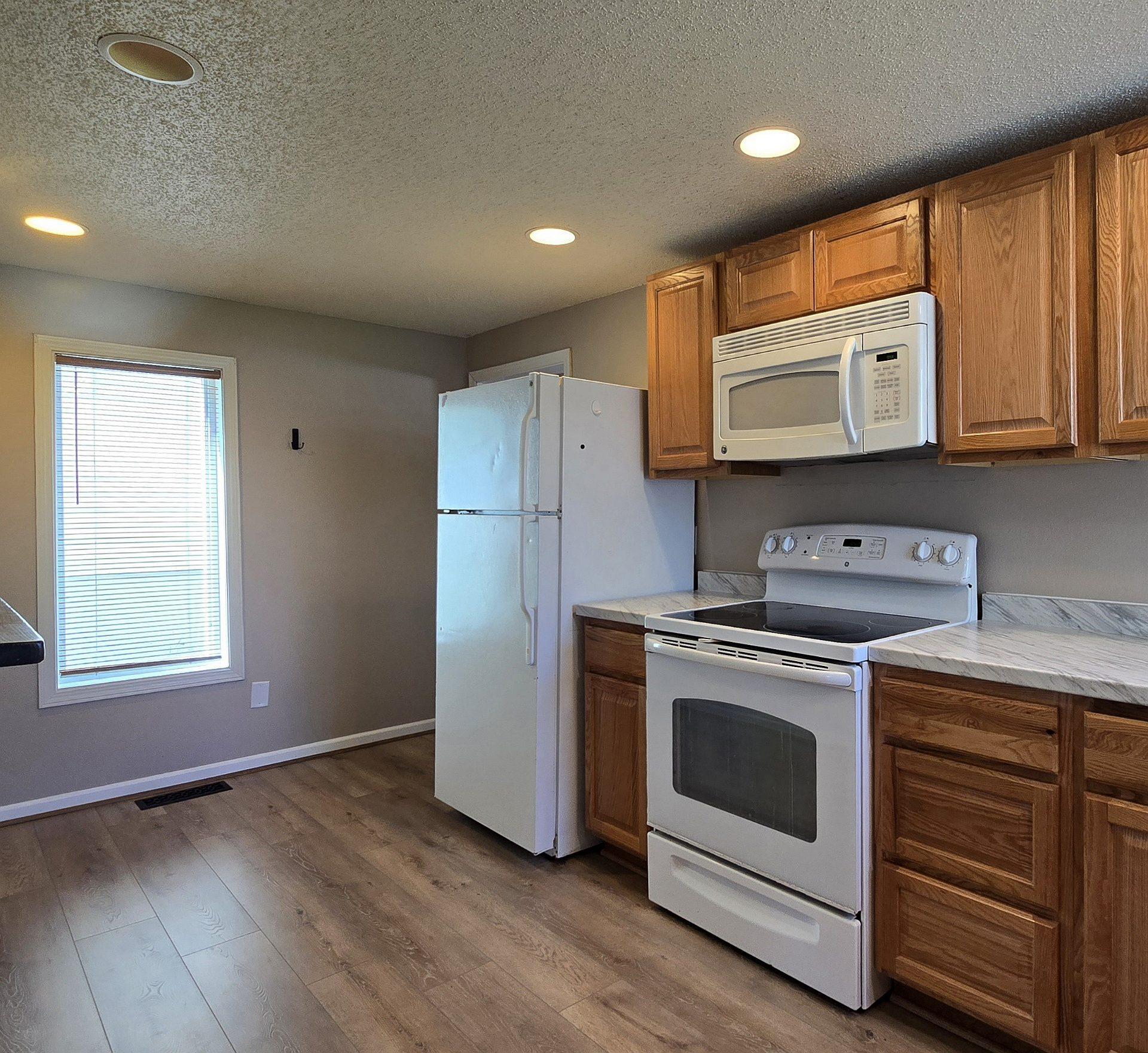 707 Irvine Avenue Nw Property Photo 8