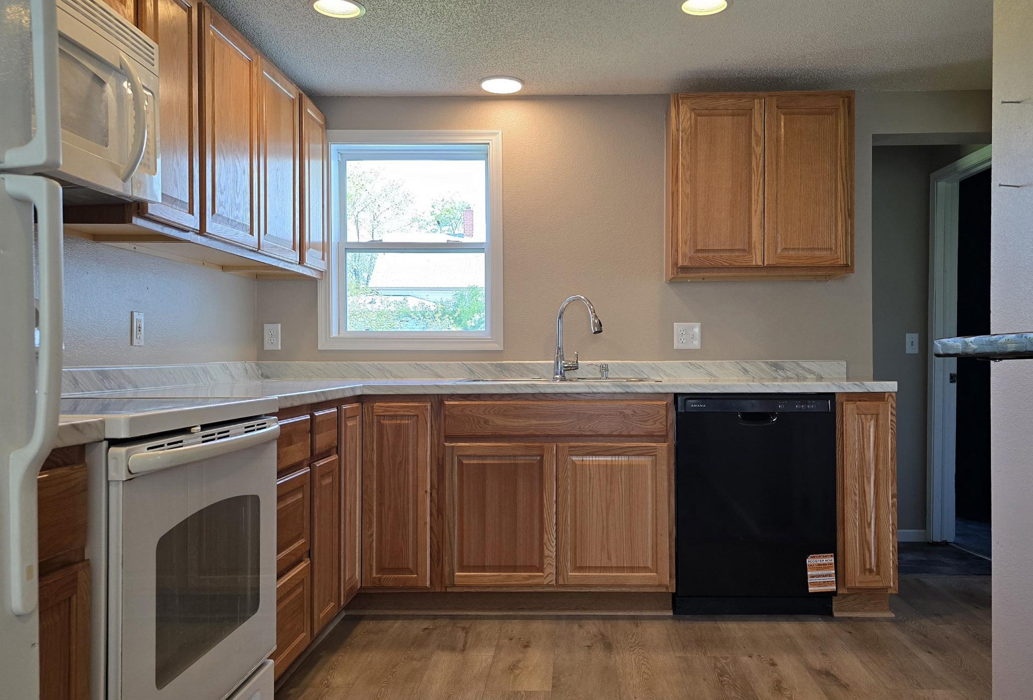 707 Irvine Avenue Nw Property Photo 9