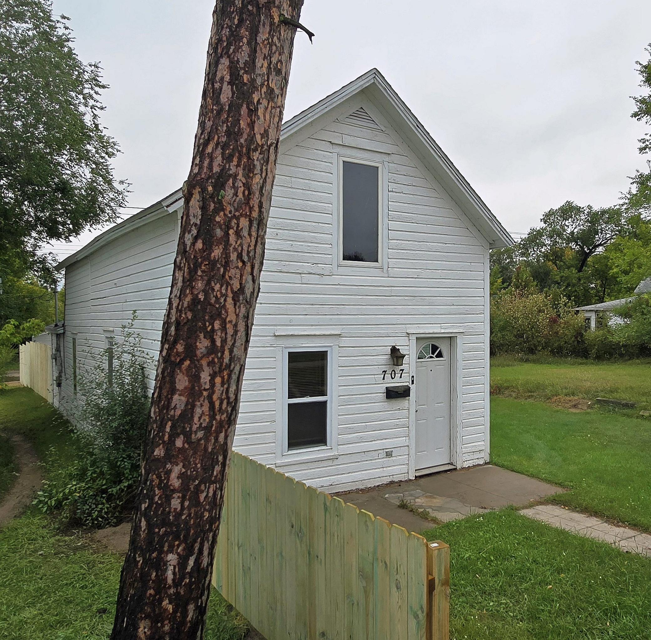 707 Irvine Avenue Nw Property Photo 24