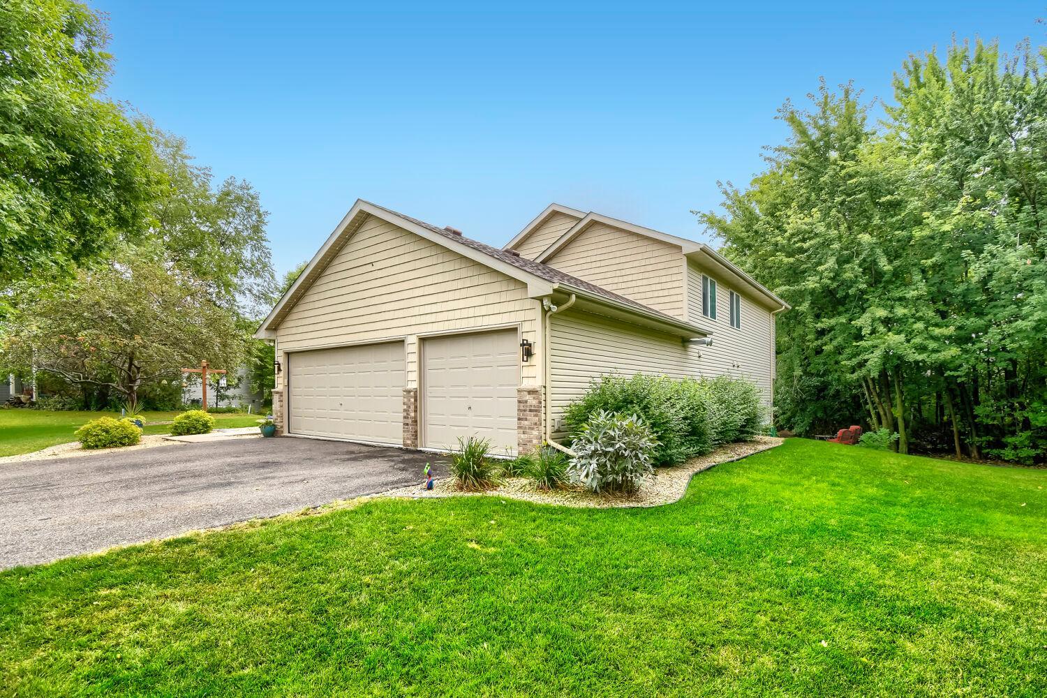 22376 Brett Trail Property Photo 4