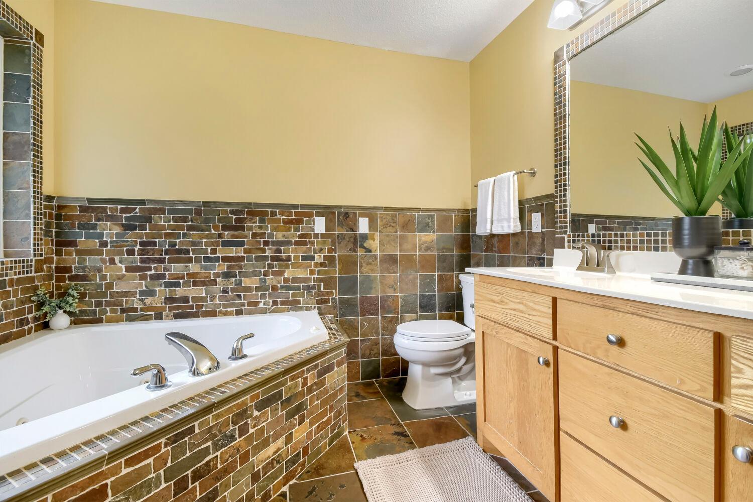 22376 Brett Trail Property Photo 35