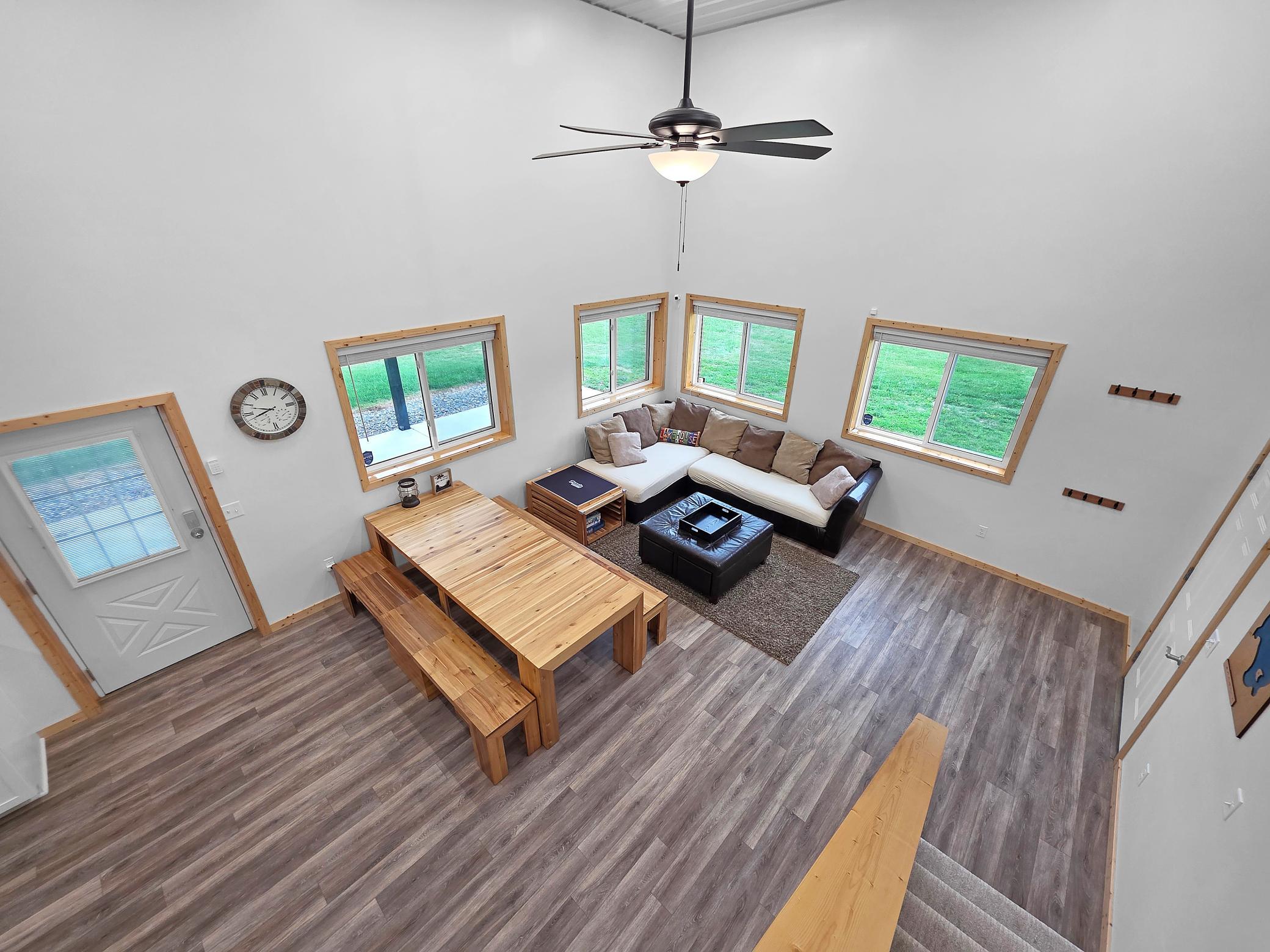 29713 Pioneer Avenue Property Photo 18