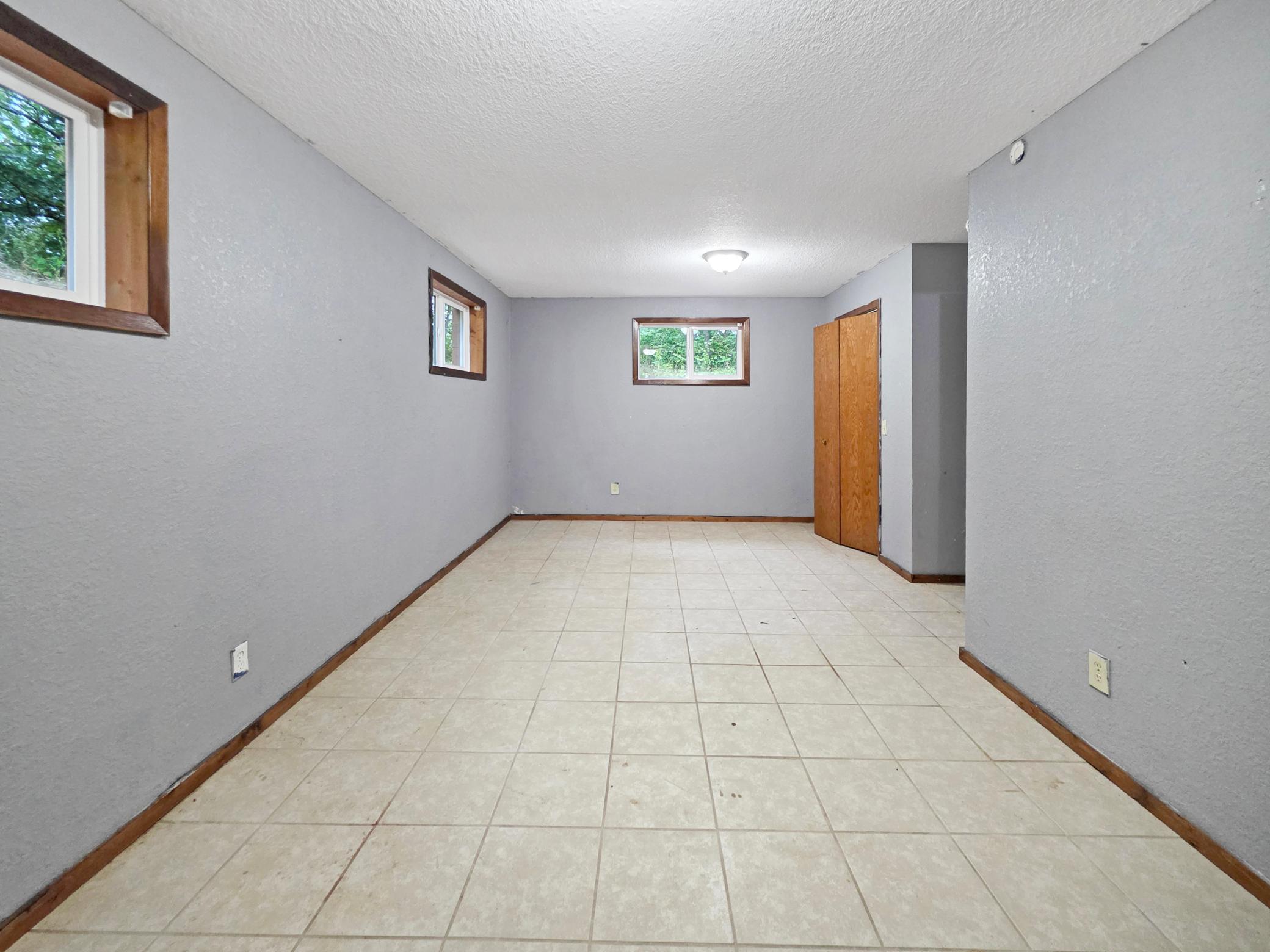 6340 Waterside Drive Property Photo 10