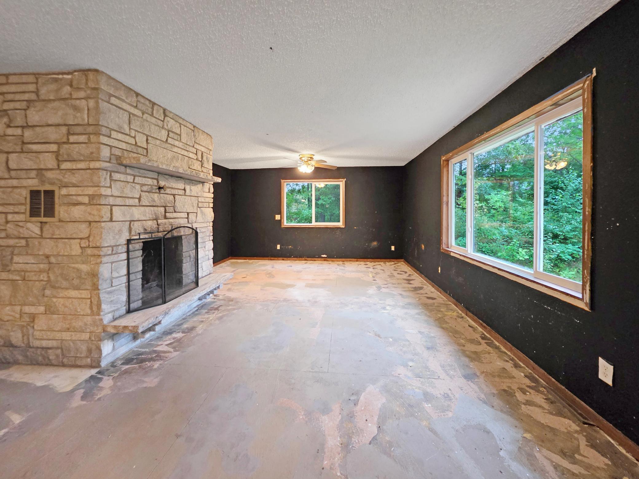 6340 Waterside Drive Property Photo 11